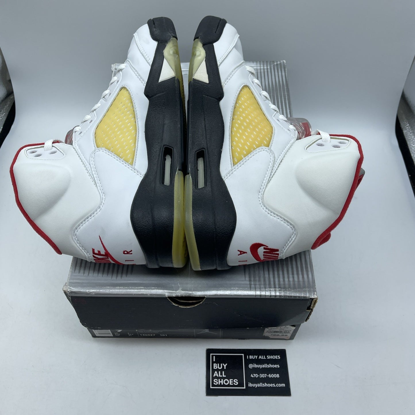 Size 9 - Air Jordan 5 Retro 2000 White Fire Red Black Leather (136027-101)