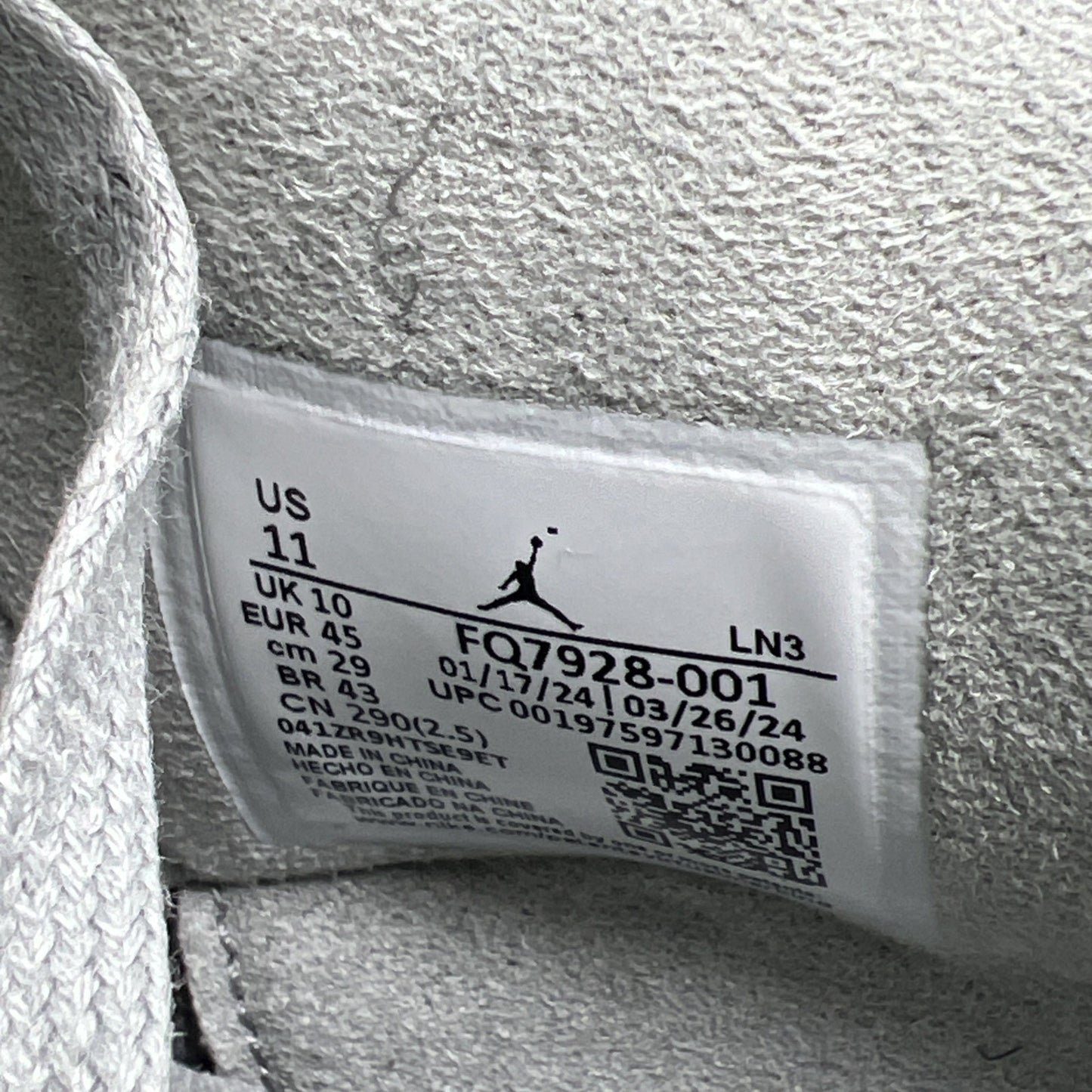 Size 11 - Air Jordan 4 Retro SE Wet Cement (FQ7928-001)