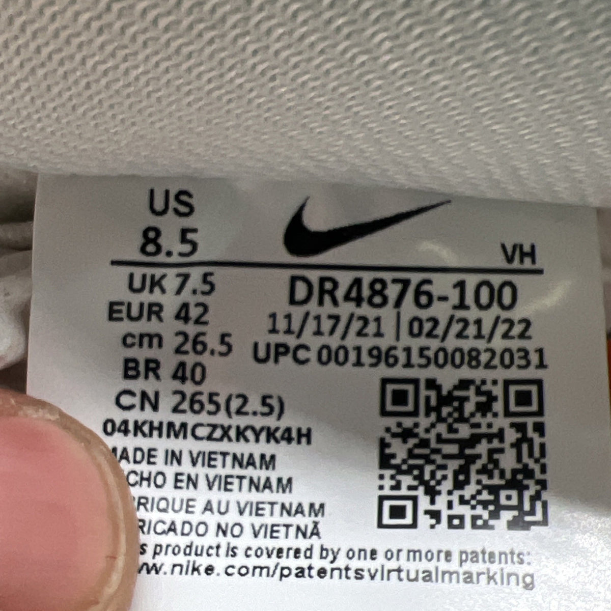 Size 8.5 - Nike Dunk SB Low Be True (DR4876-100)