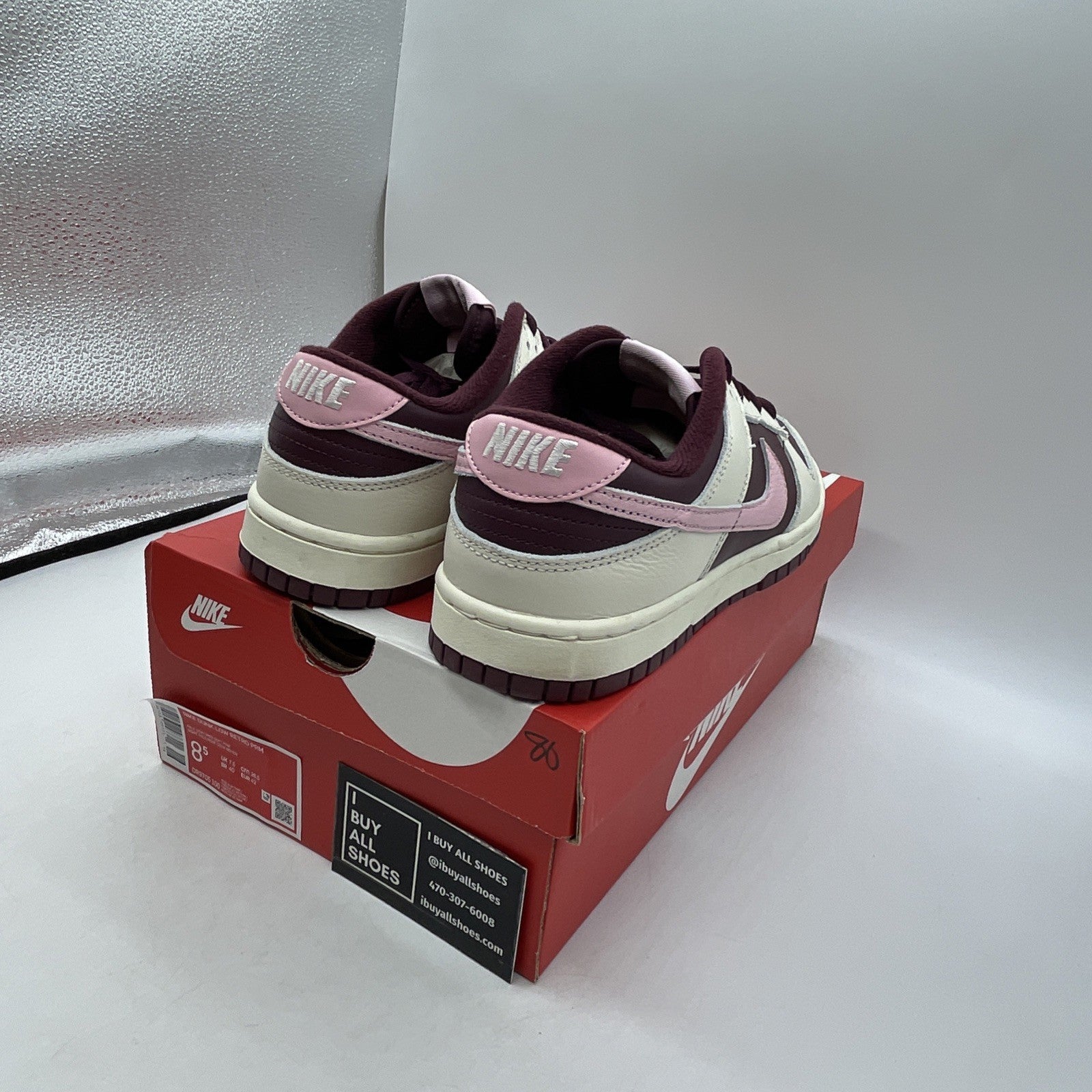 Size 8.5 - Nike Dunk Low Premium Valentine's Day (DR9705-100)