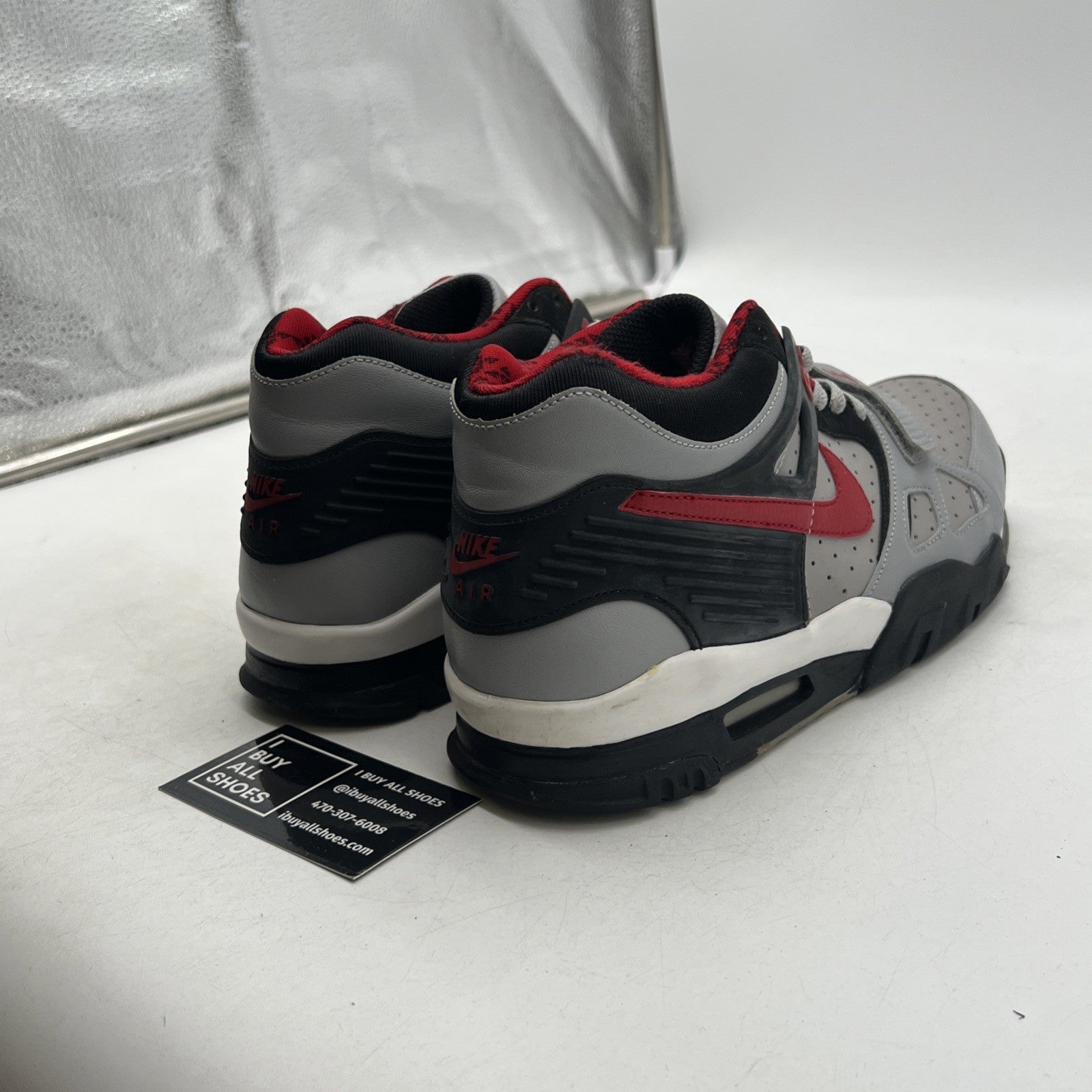 Size 10.5 - Nike Air Trainer Boys Shoes White Gray Siren Red (679006-061)