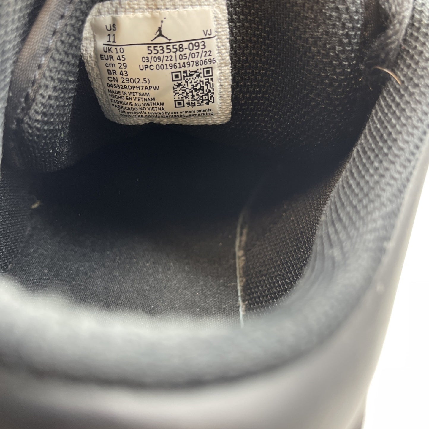 Size 11 - Air Jordan 1 2022 Low Triple Black (553558-093)