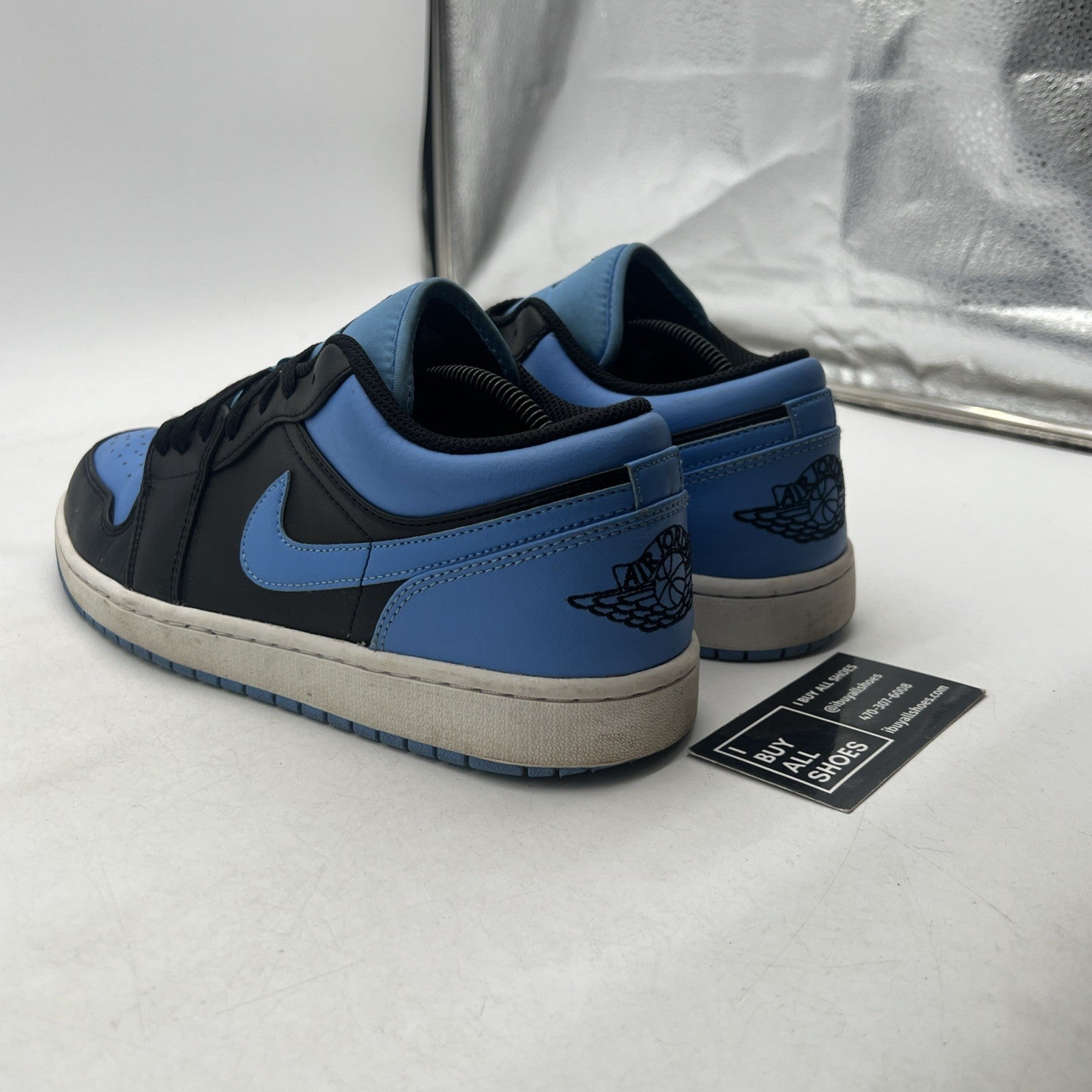Size 10.5 - Air Jordan 1 Low University Blue (553558-041)
