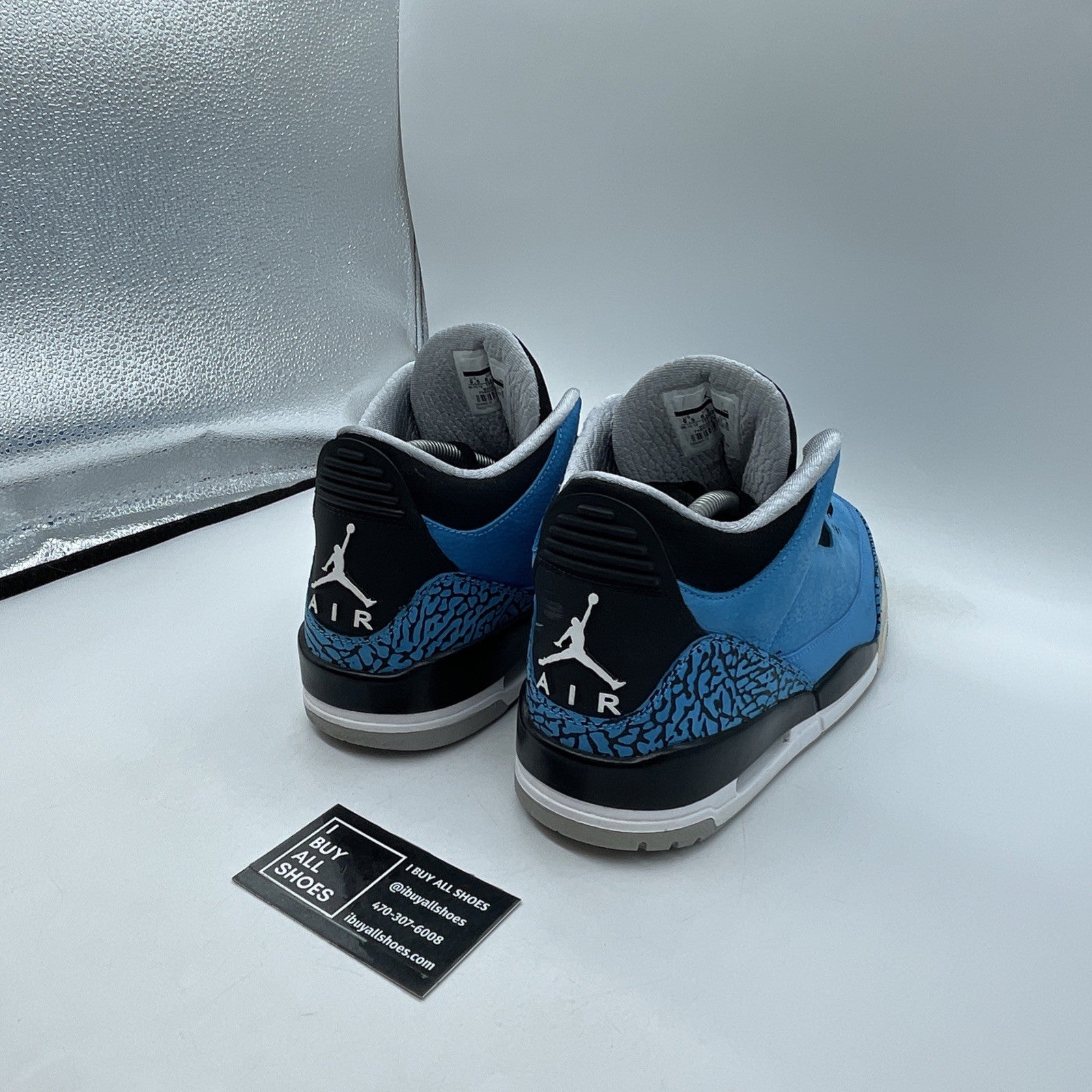 Size 9.5 - Air Jordan 3 Retro Powder Blue Black Suede (136064-406)