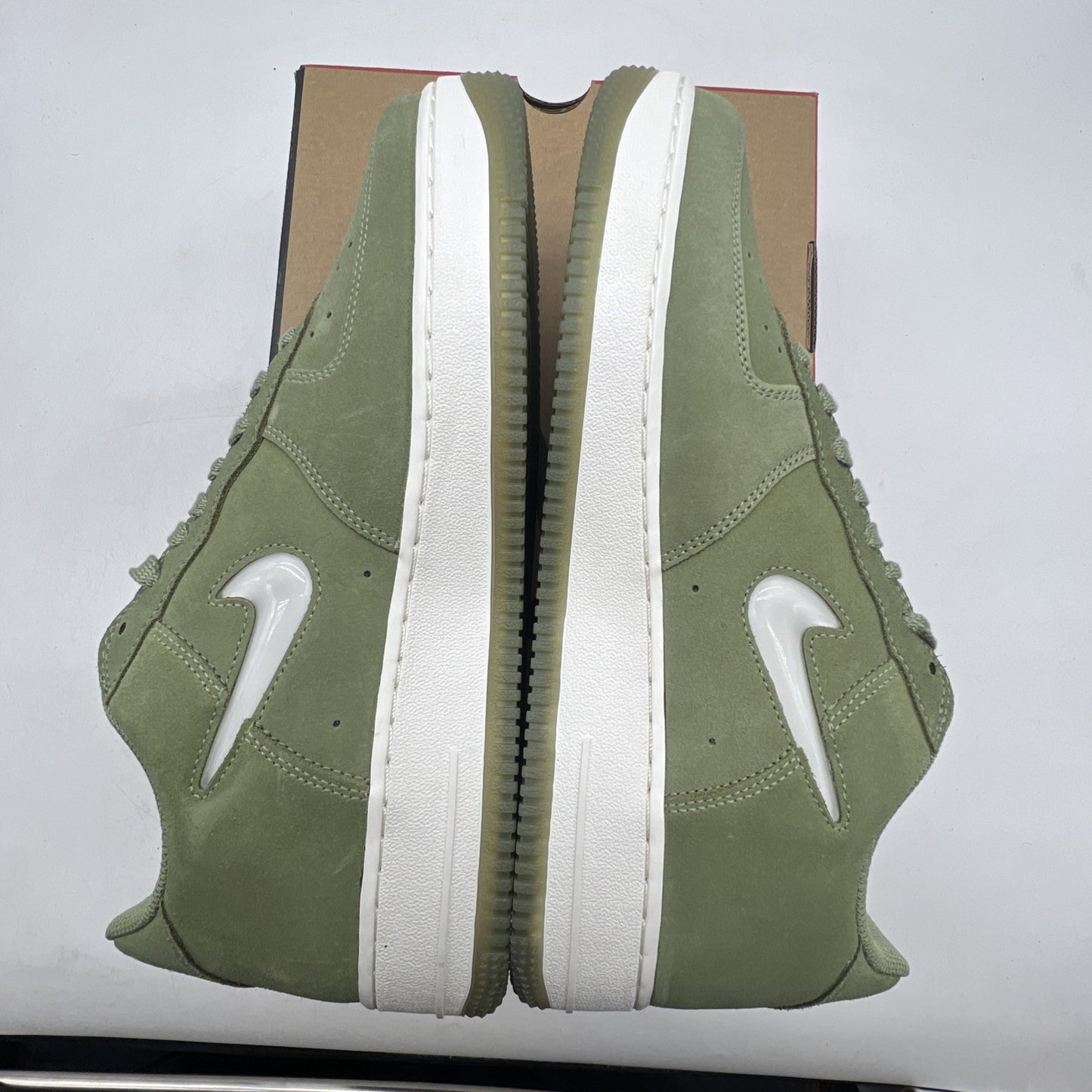 Size 10 - Nike Air Force 1 Jewel Color of the Month - Oil Green (DV0785-300)