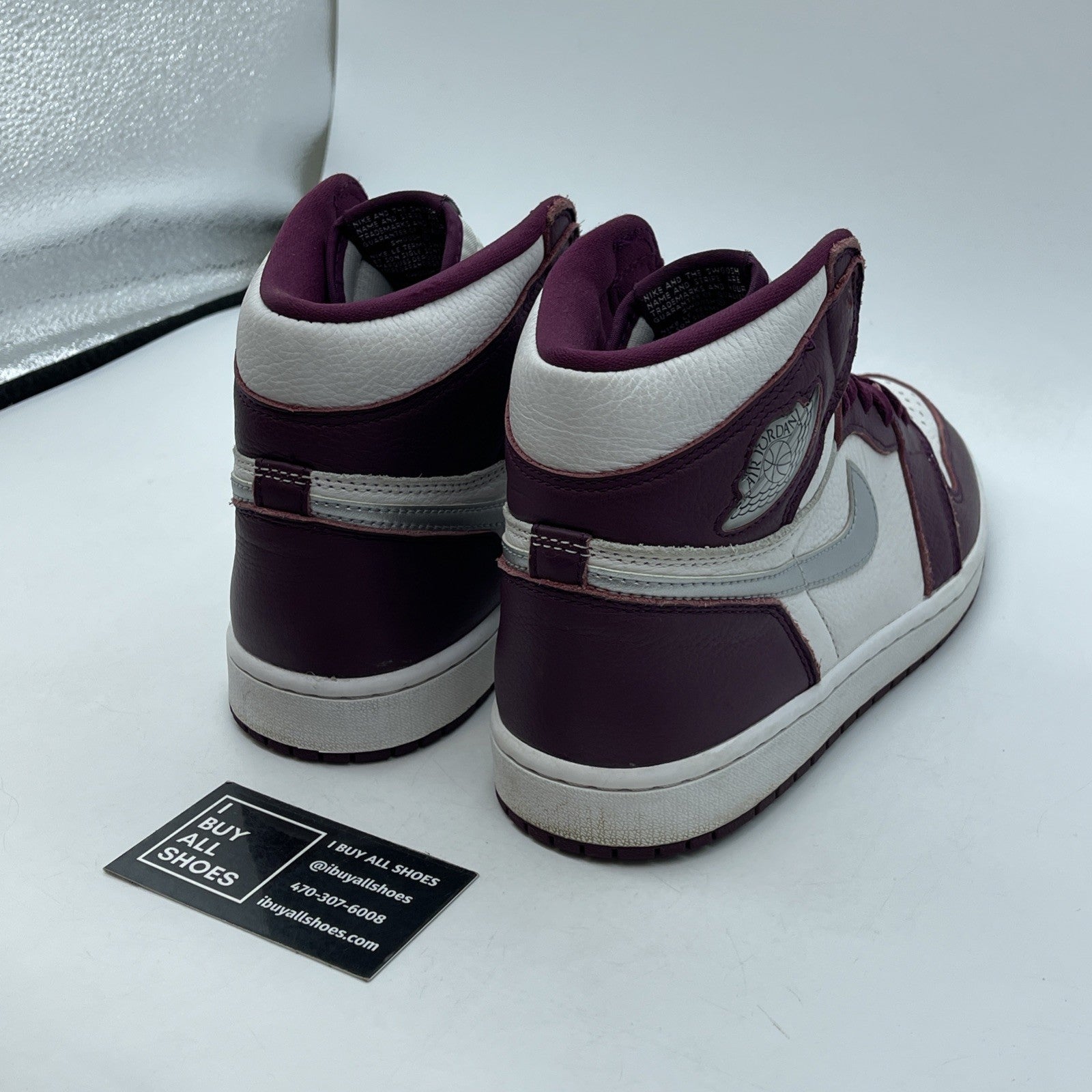 Size 9 - Jordan 1 Retro High OG Bordeaux White Silver Leather (555088-611)