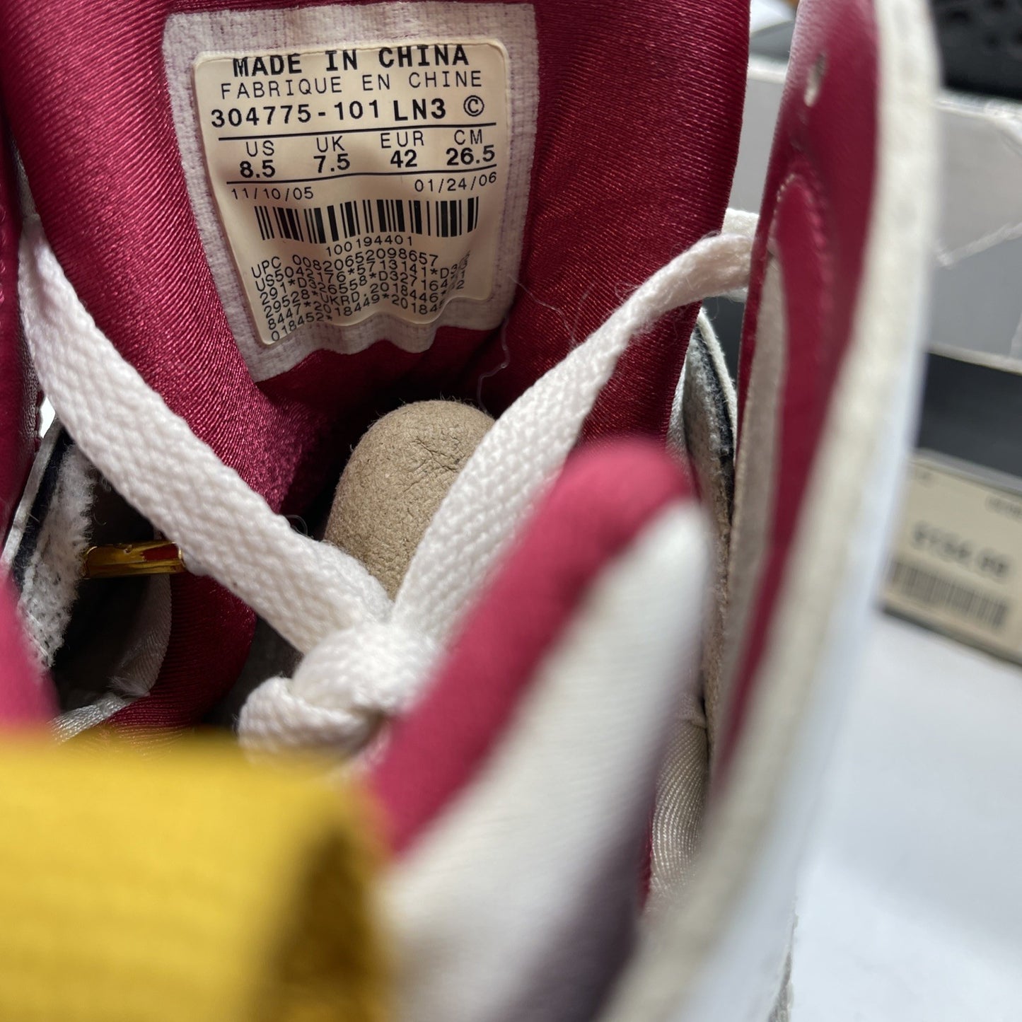 Size 8.5 - Air Jordan 7 Retro 2006 Cardinal (304775-101)