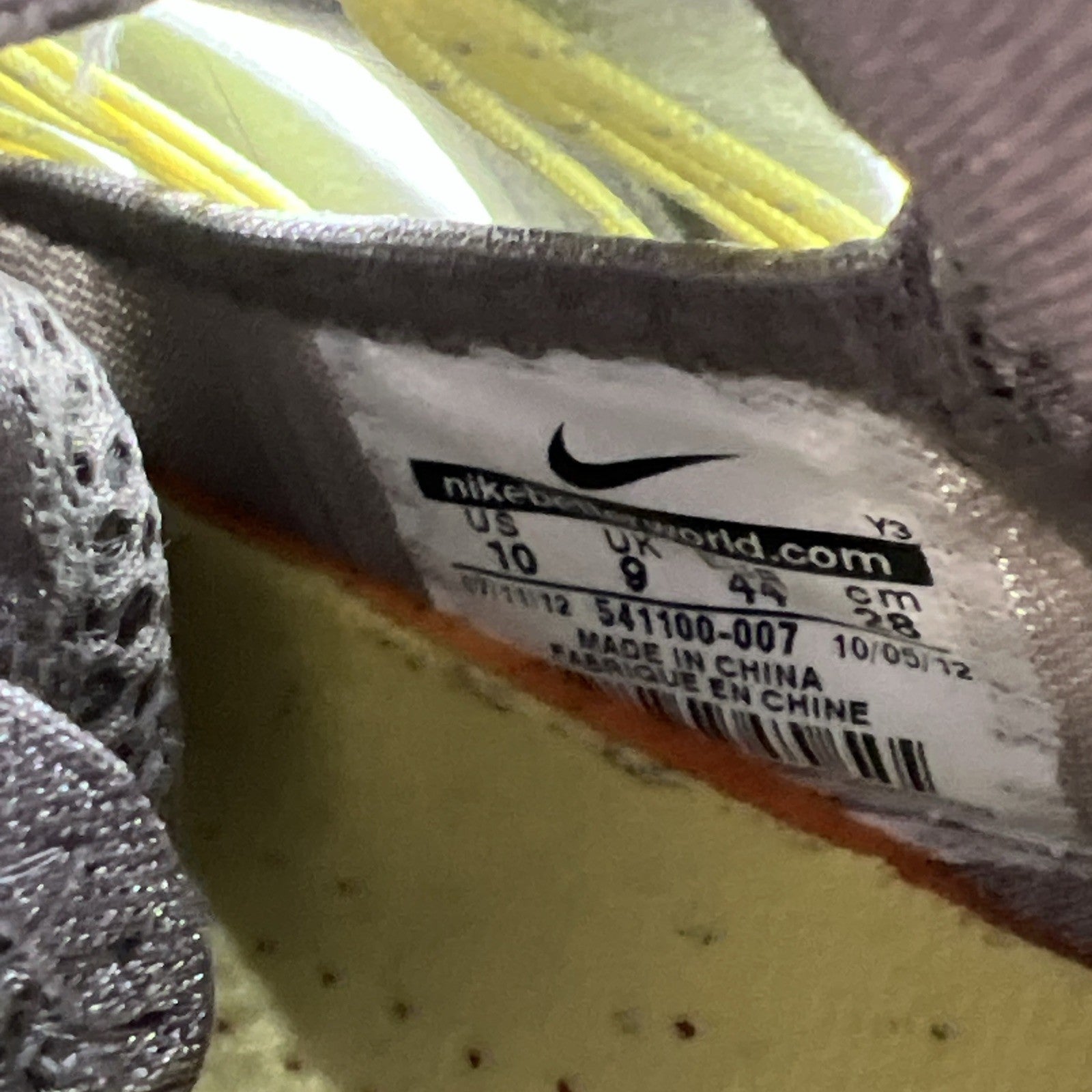 Size 10 - Nike LeBron 10 Yellow Diamond (541100-007)