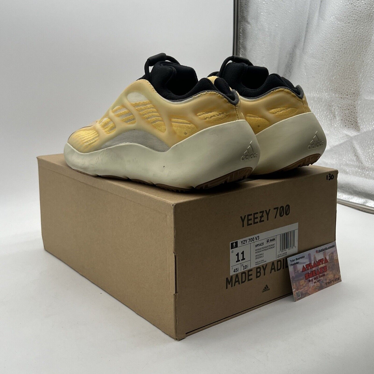 Size 11 - adidas Yeezy 700 V3 Mono Safflower (HP5425)