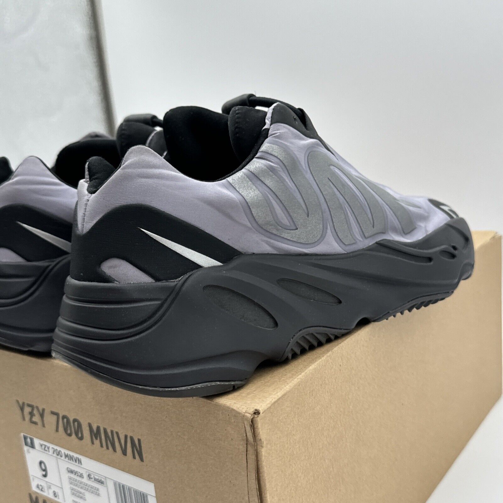 Size 9 - adidas Yeezy Boost 700 MNVN Geode Purple Comfy Boost Kanye West Shiny