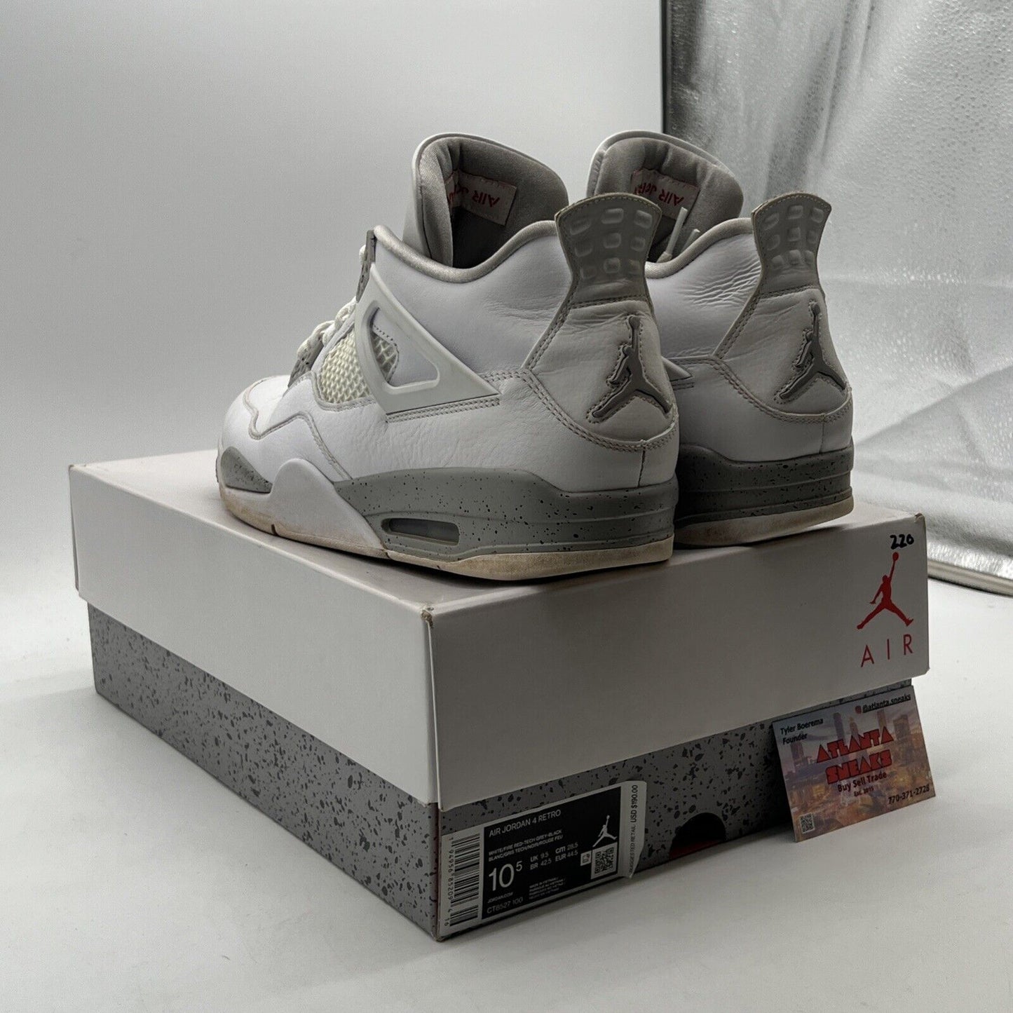 Size 10.5 - Air Jordan 4 Retro Mid White Oreo (CT8527-100)