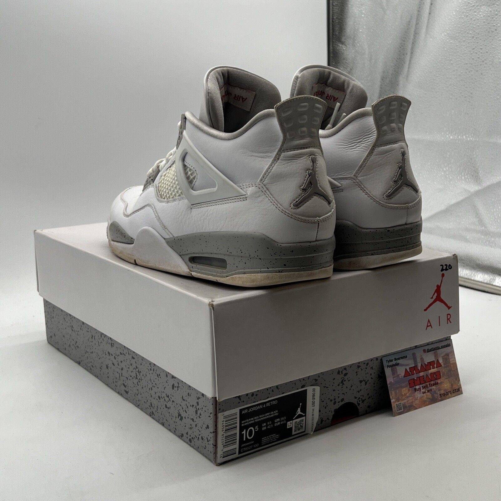 Size 10.5 - Air Jordan 4 Retro Mid White Oreo (CT8527-100)