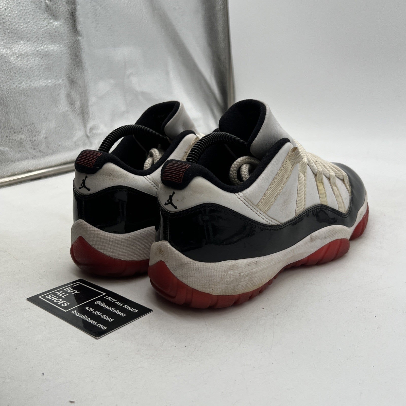Size 8.5 - Air Jordan 11 Retro Low Concord-Bred (AV2187-160)