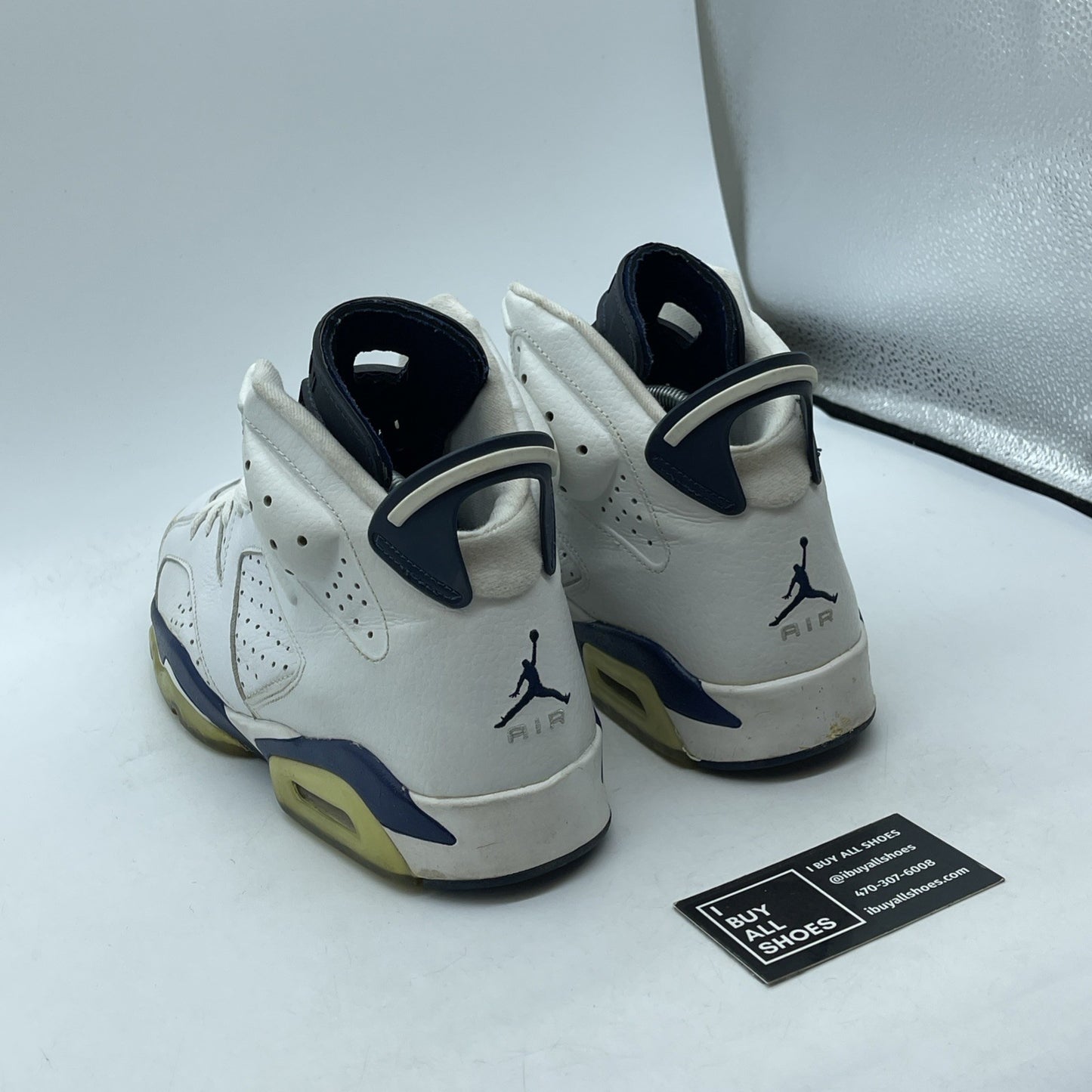 Size 10.5 - Air Jordan 6 Retro 2000 Midnight Navy White Leather (136038-141)