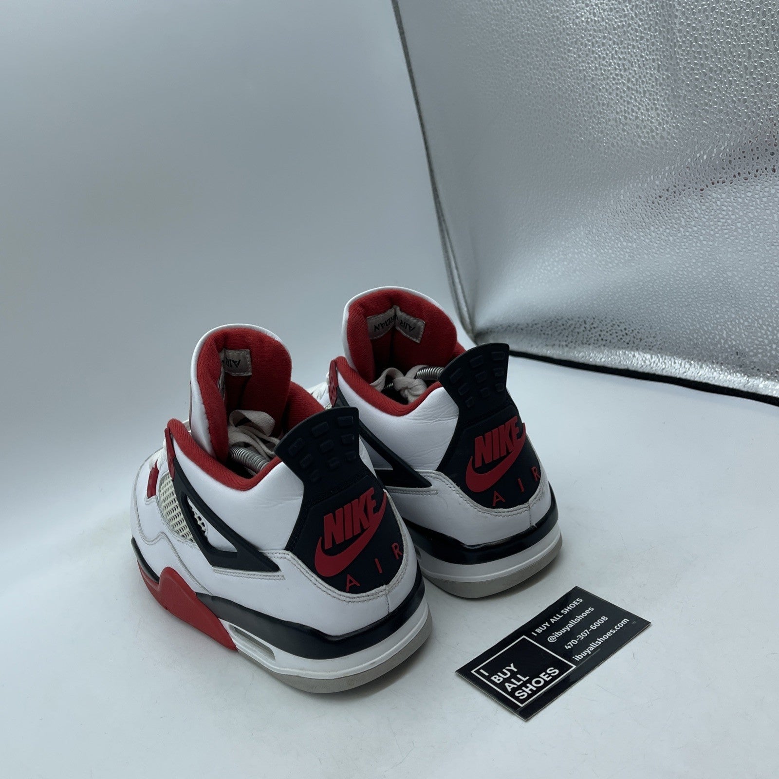 Size 10 - Jordan 4 Retro OG Mid Fire Red Black White Leather (DC7770-160)