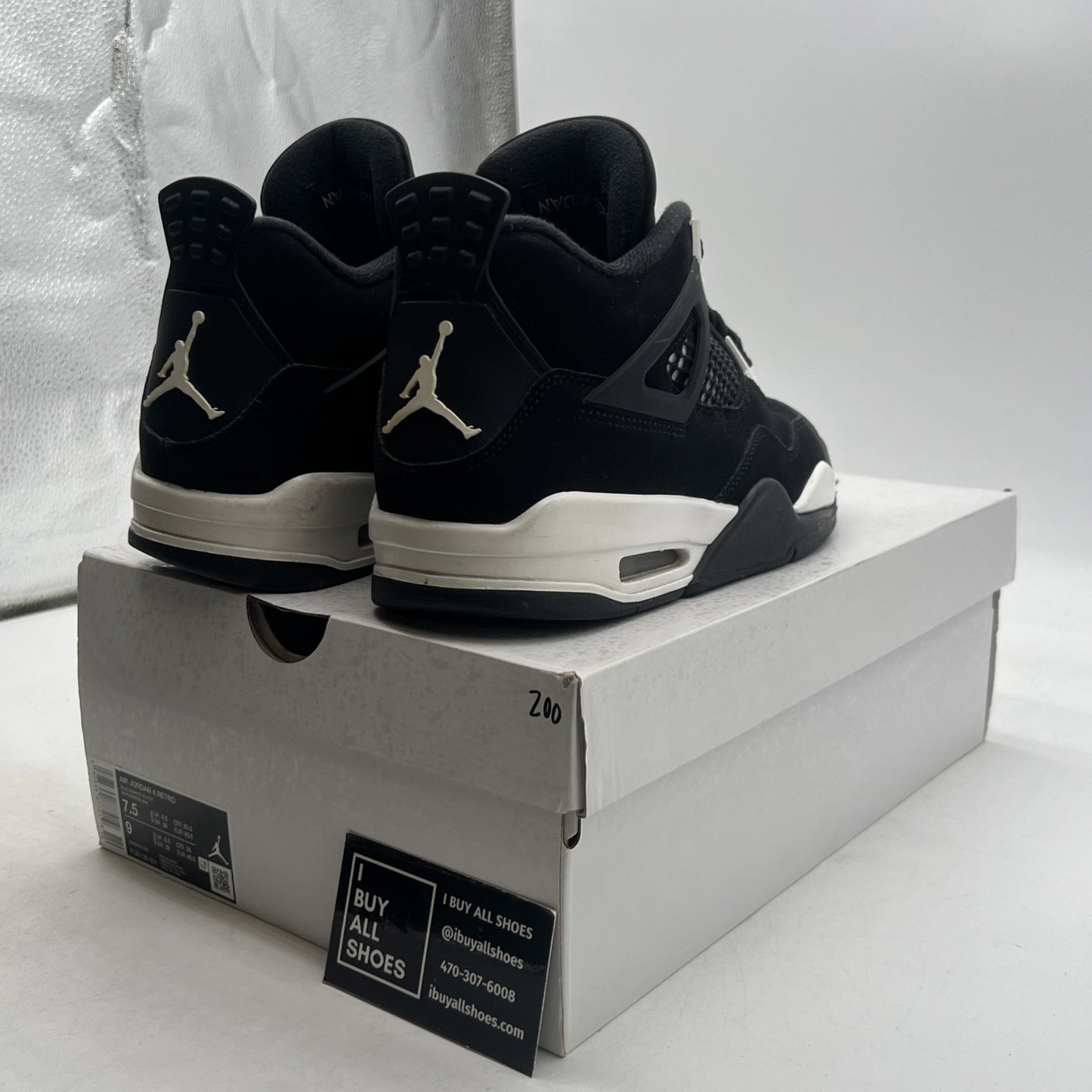 Size 7.5 - Air Jordan 4 Retro White Thunder (FQ8138-001)