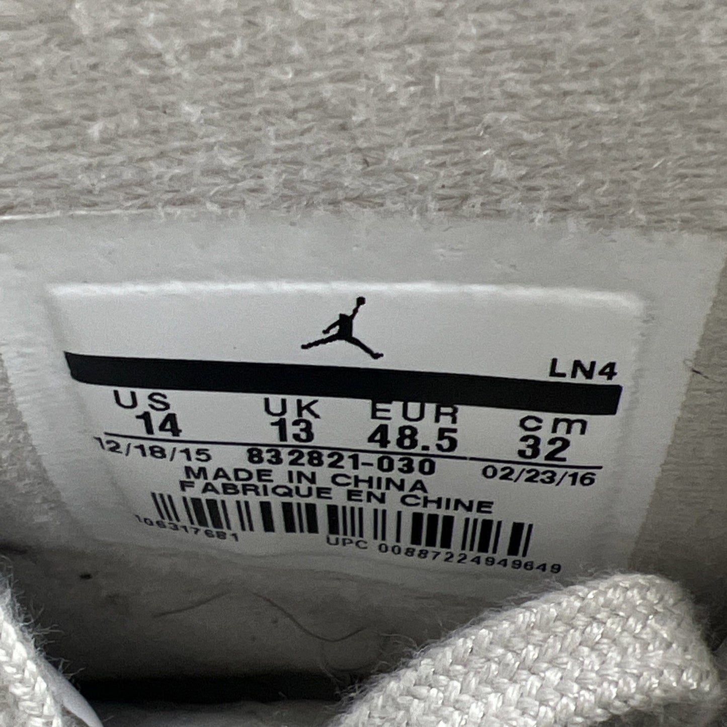 Size 14 - Air Jordan 8 Retro C&C Trophy (832821-030)