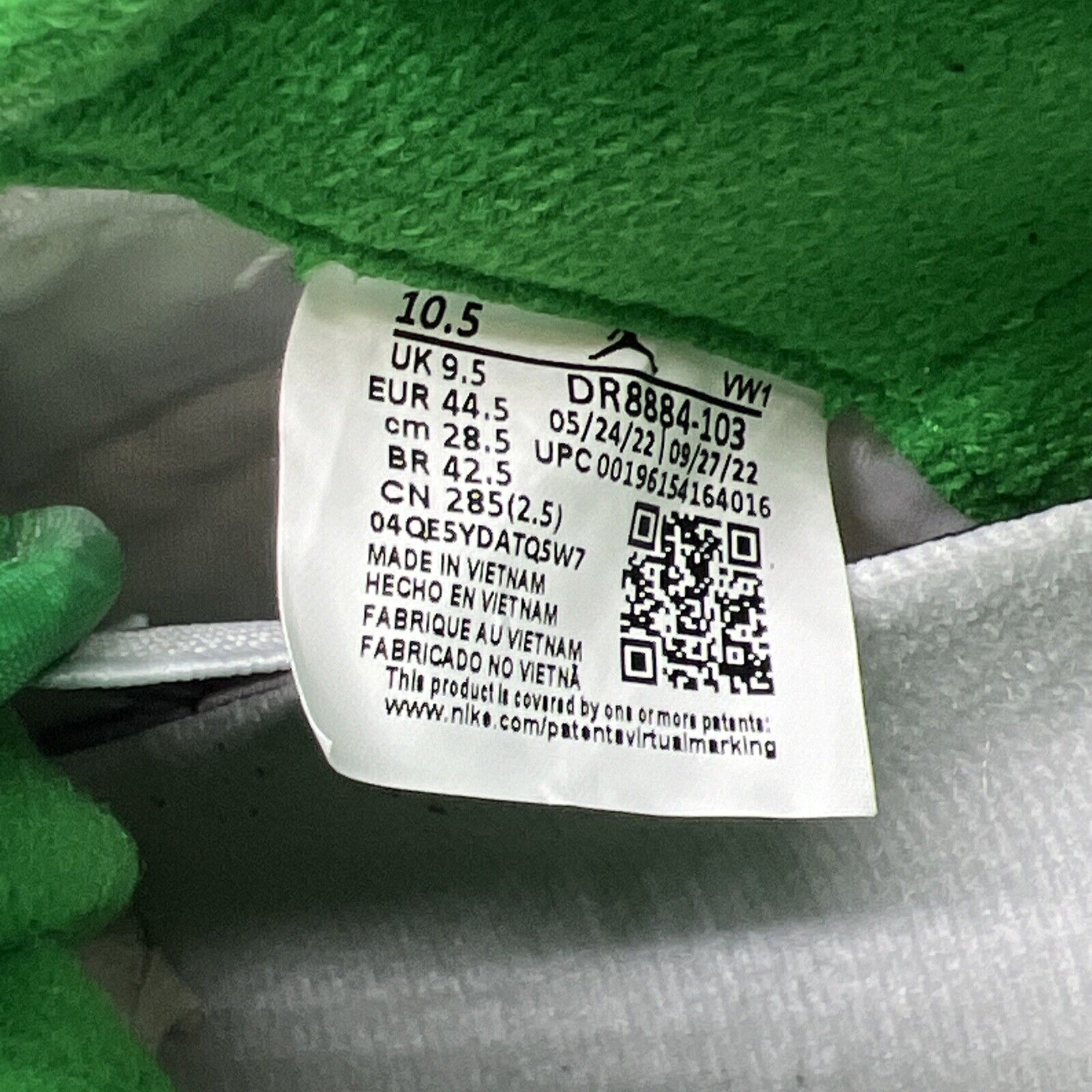 Size 10.5 - Jordan 2 Retro Lucky Green White Grey Leather (DR8884-103)