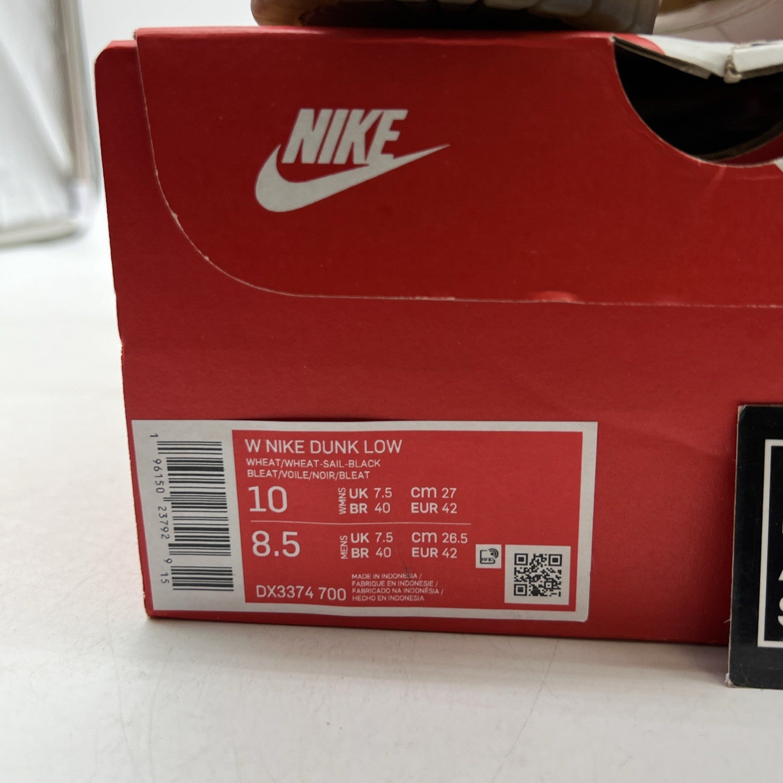 Size 10 - Nike Dunk Low Quilted Wheat W (DX3374-700)
