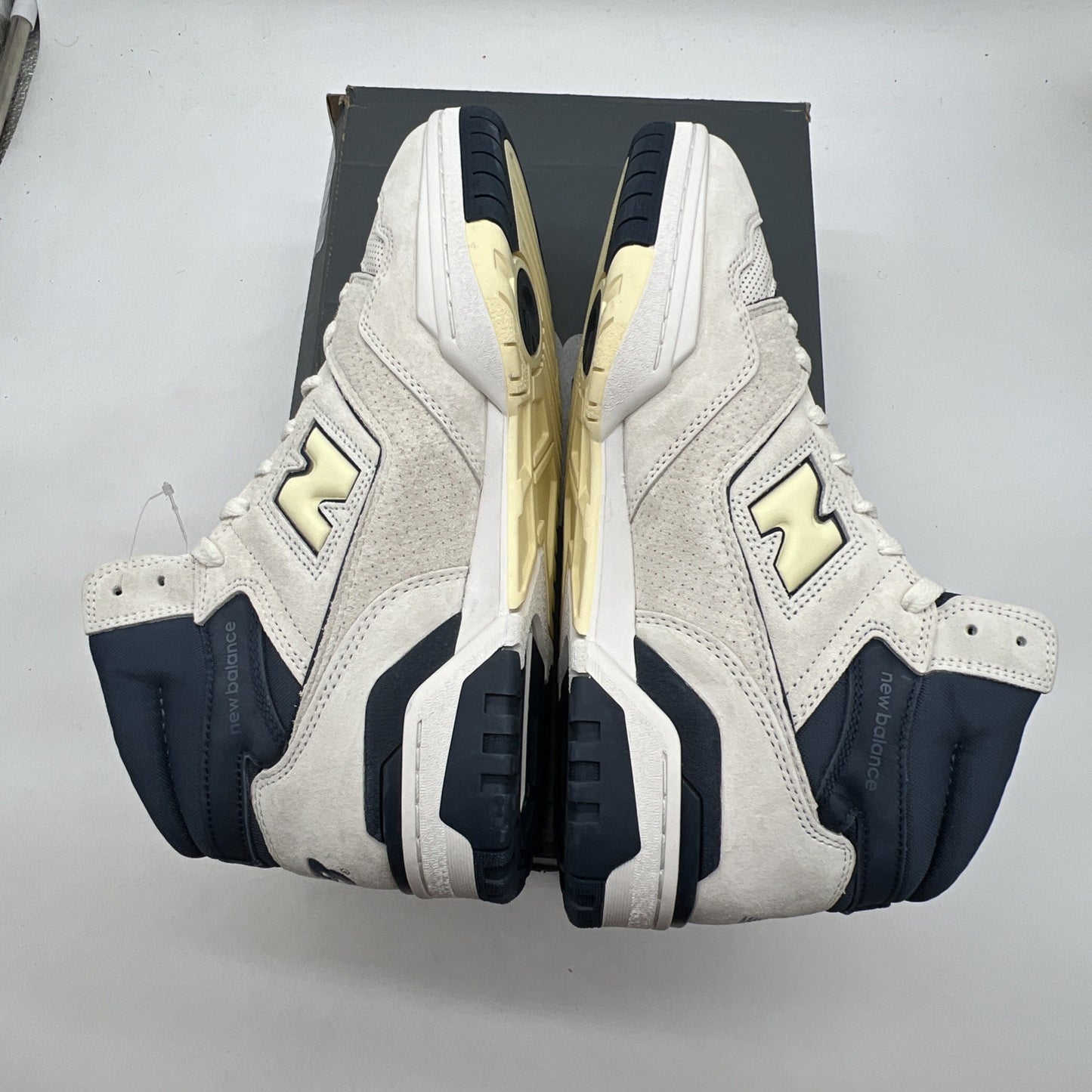 Size 12 - NEW BALANCE 650R SEA SALT NAVY MEN'S SHOES (BB650RVN)
