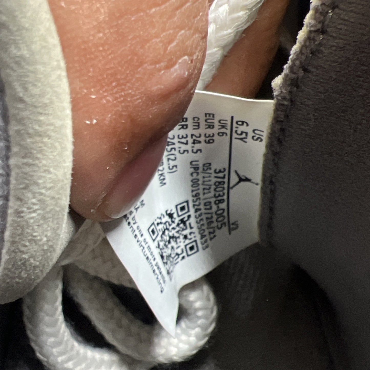 Size 6.5 - Air Jordan 11 Retro High Cool Grey (378038-005)