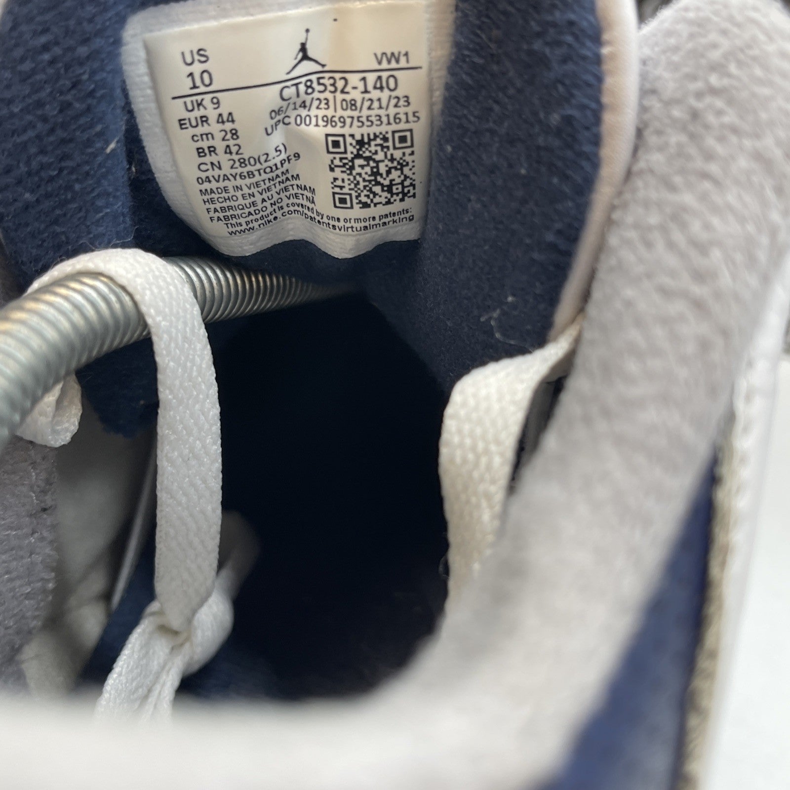 Size 10 - Air Jordan 3 Retro Midnight Navy White Suede Leather (CT8532-140)