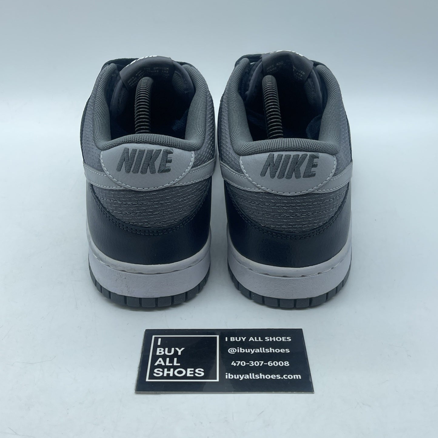 Size 9 - Nike Dunk Low Wolf Grey Light Obsidian Georgetown Youth W (318019-112)