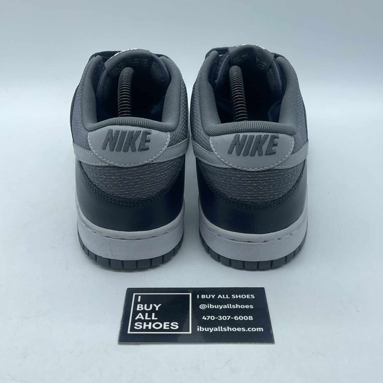 Size 9 - Nike Dunk Low Wolf Grey Light Obsidian Georgetown Youth W (318019-112)