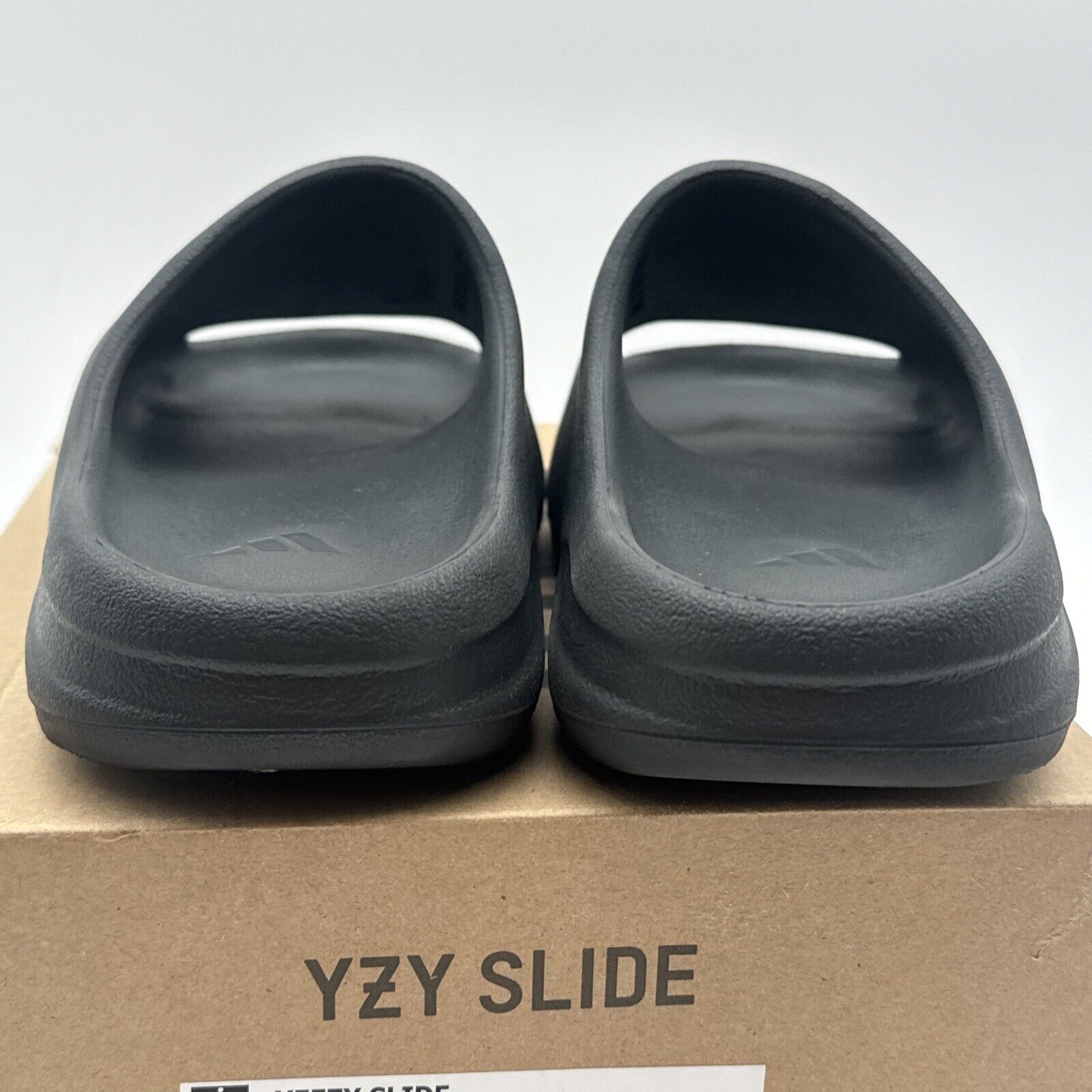 Size 9 - adidas Yeezy Slide Onyx 2022 Black Foamy Kanye Comfy Boys Winter Vibe