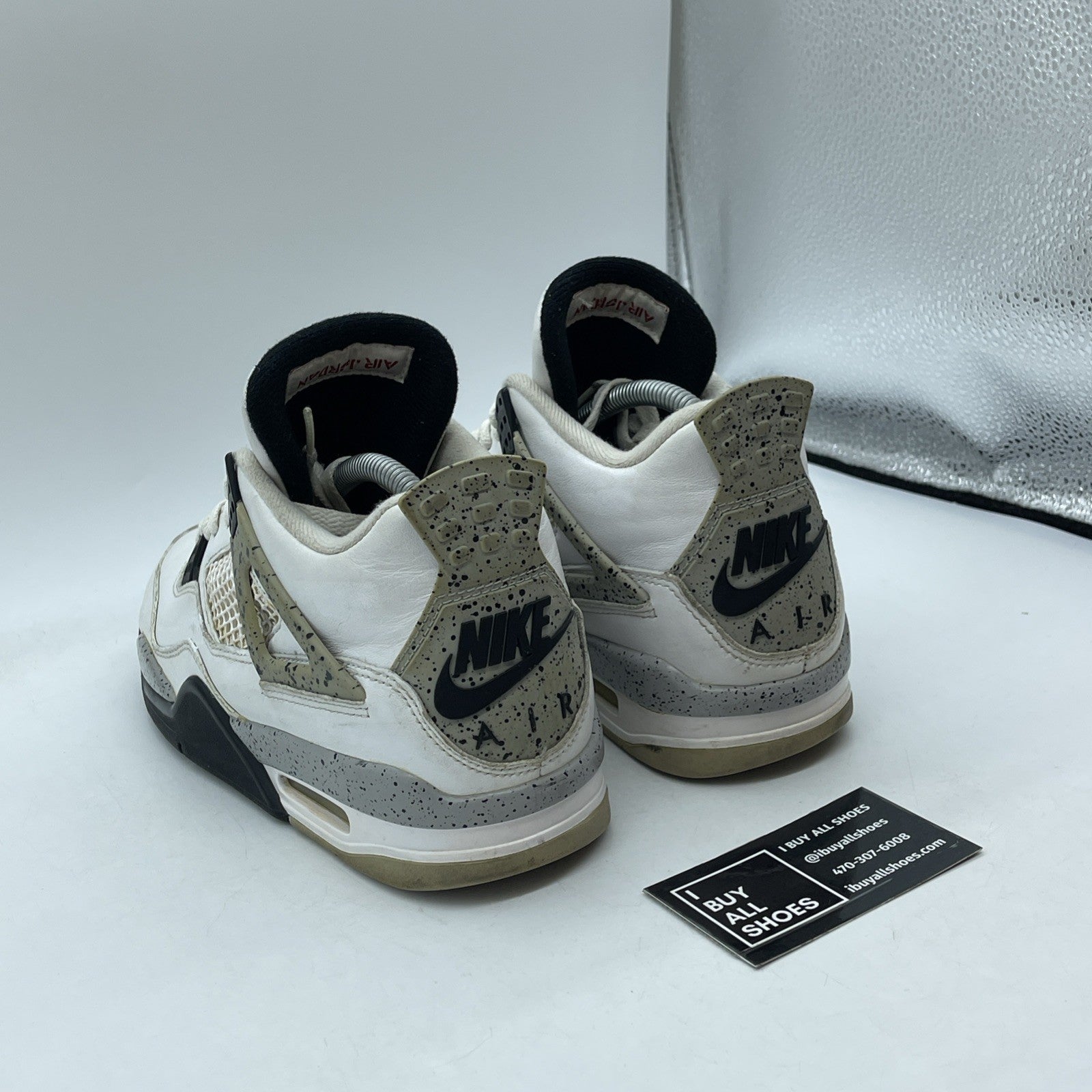 Size 8 - Jordan 4 Retro OG Mid White Cement Grey Leather (840606-192)