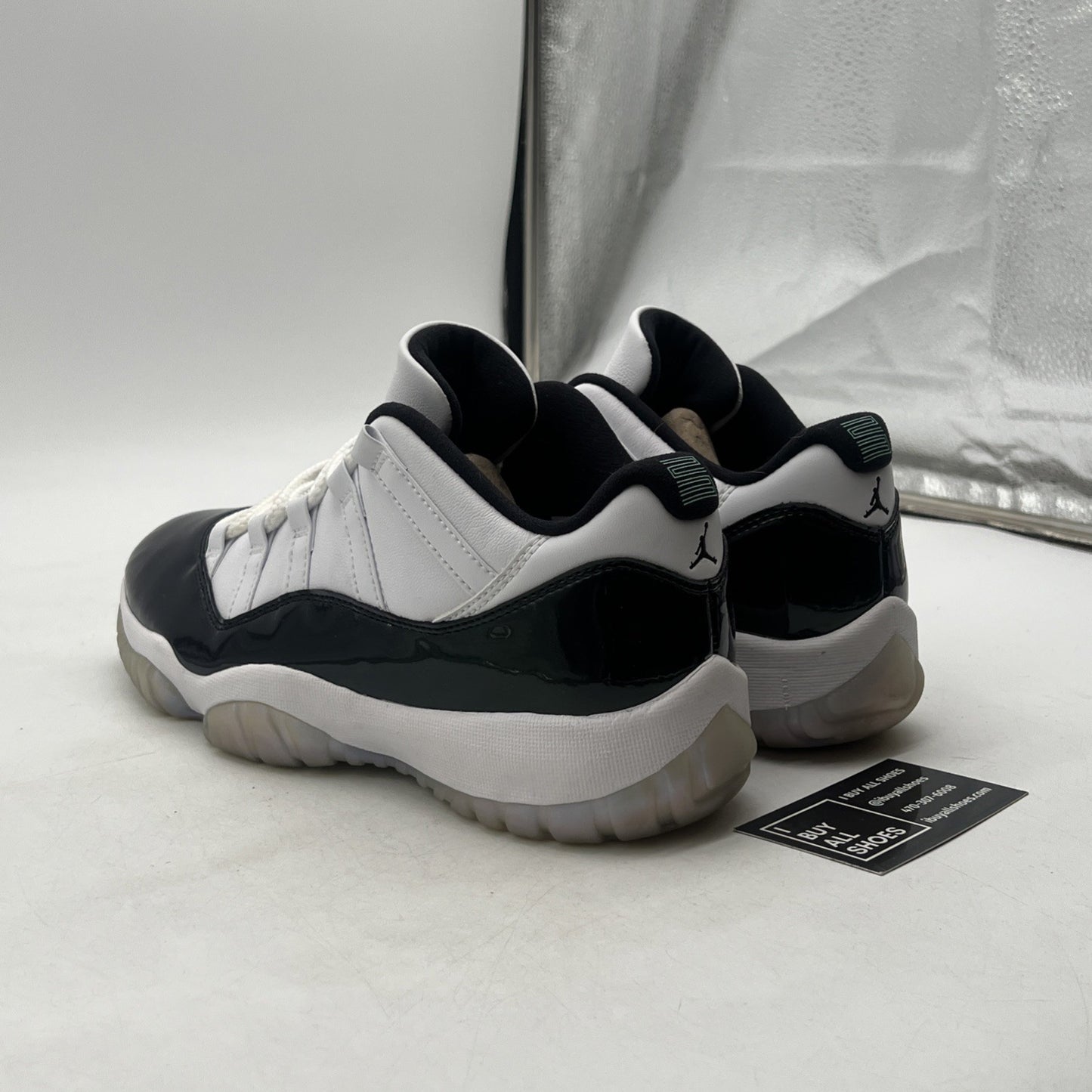 Size 9.5 - Air Jordan 11 Retro Low Emerald (528895-145)