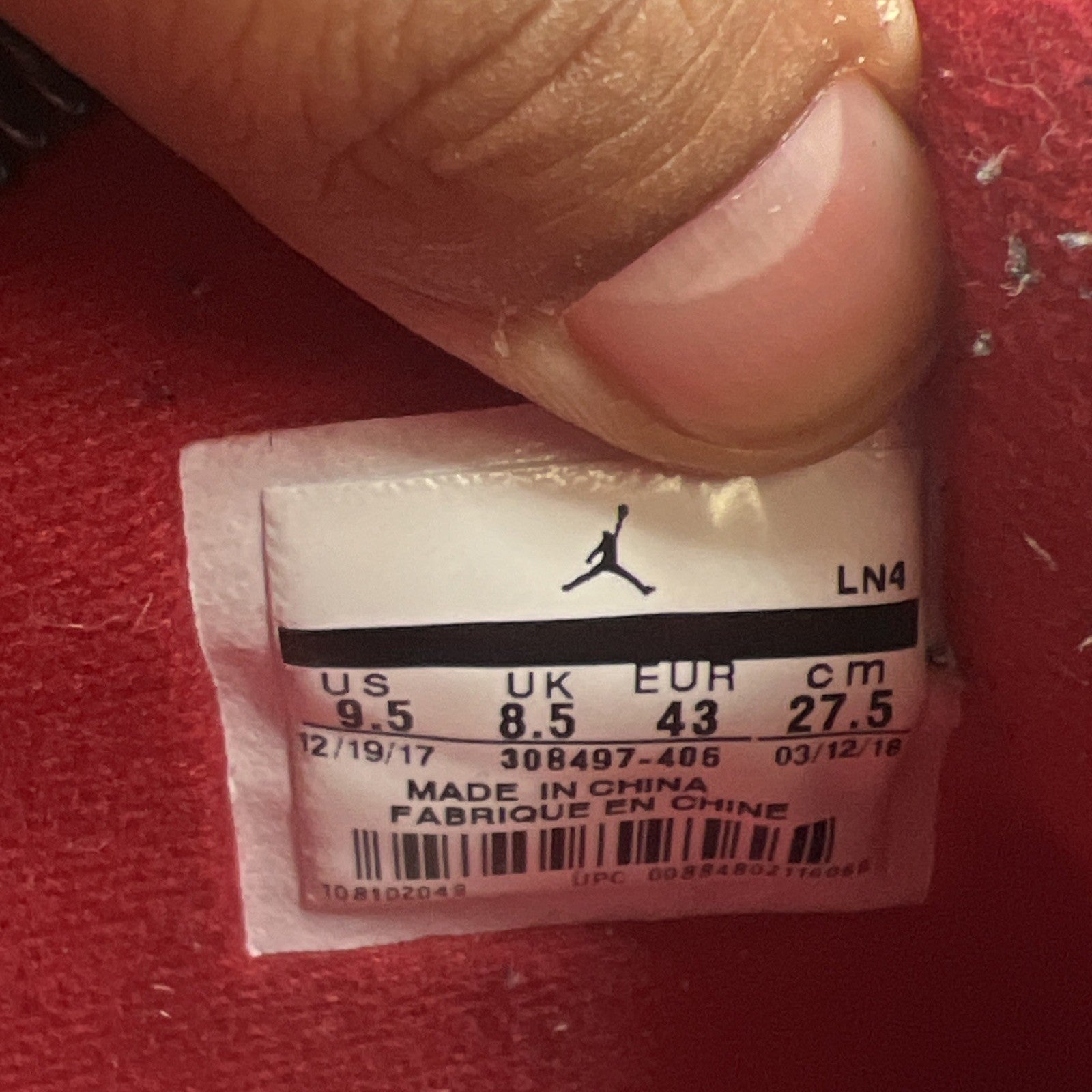 Size 9.5 - Air Jordan 4 Retro x Travis Scott Mid Cactus Jack (308497-406)