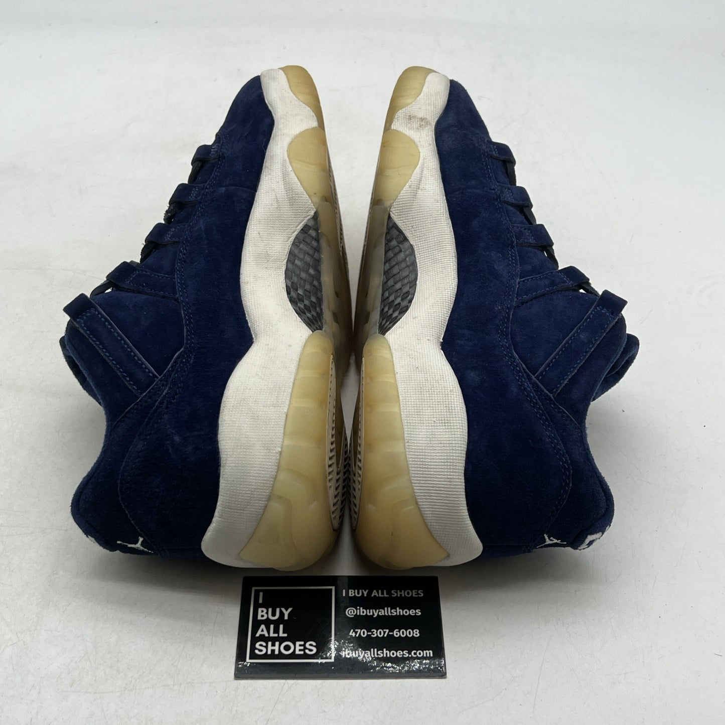 Size 9.5 - Air Jordan 11 Retro Low RE2PECT (AV2187-441)