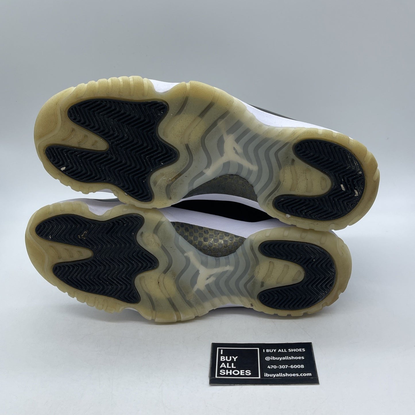 Size 10.5 - Air Jordan 11 Retro Mid Gratitude / Defining Moments (CT8012-170)