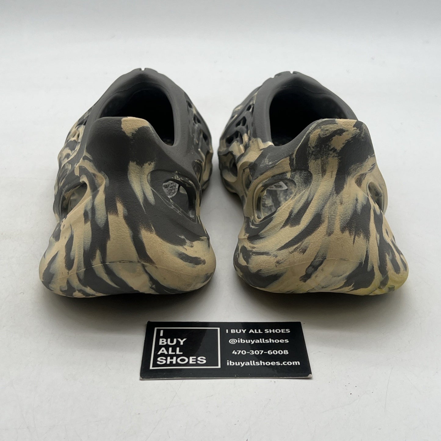 Size 9 - adidas Yeezy Foam RNNR MXT Moon Gray (GV7904)