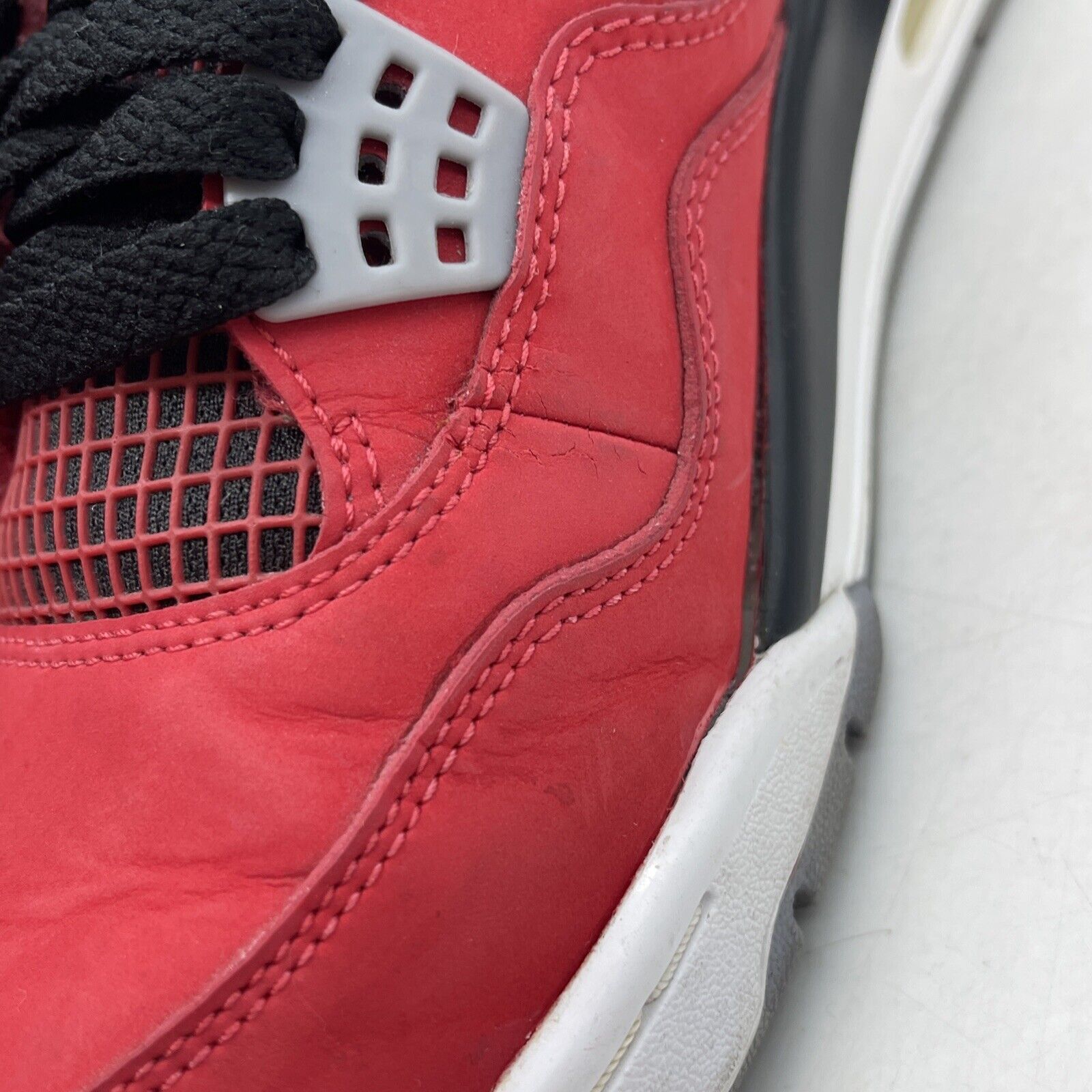 Size 8.5 - Jordan 4 Retro Toro Bravo 2013 Red Black White Leather (308497-603)