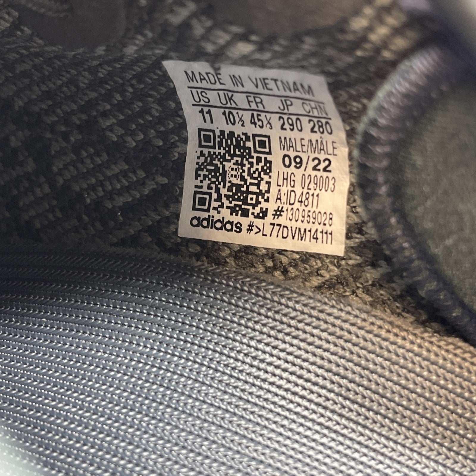 Size 11 - adidas Yeezy Boost 350 V2 Low MX Dark Salt Grey Suede (ID4811)