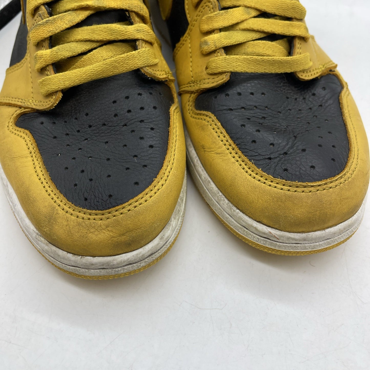 Size 11 - Jordan 1 Retro OG High Pollen Yellow Black Leather (555088-701)