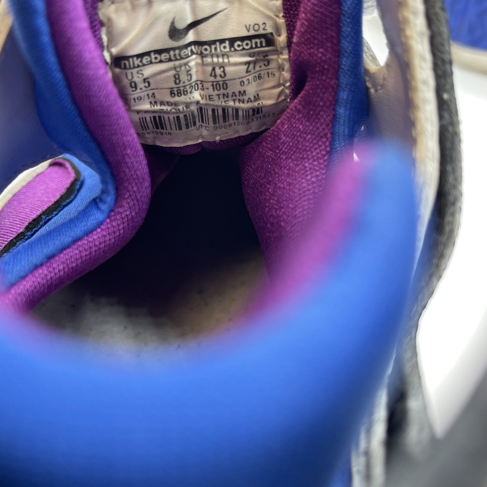 Size 9.5 - Nike Air Flight Huarache PRM QS 2014 OG (686203-100)