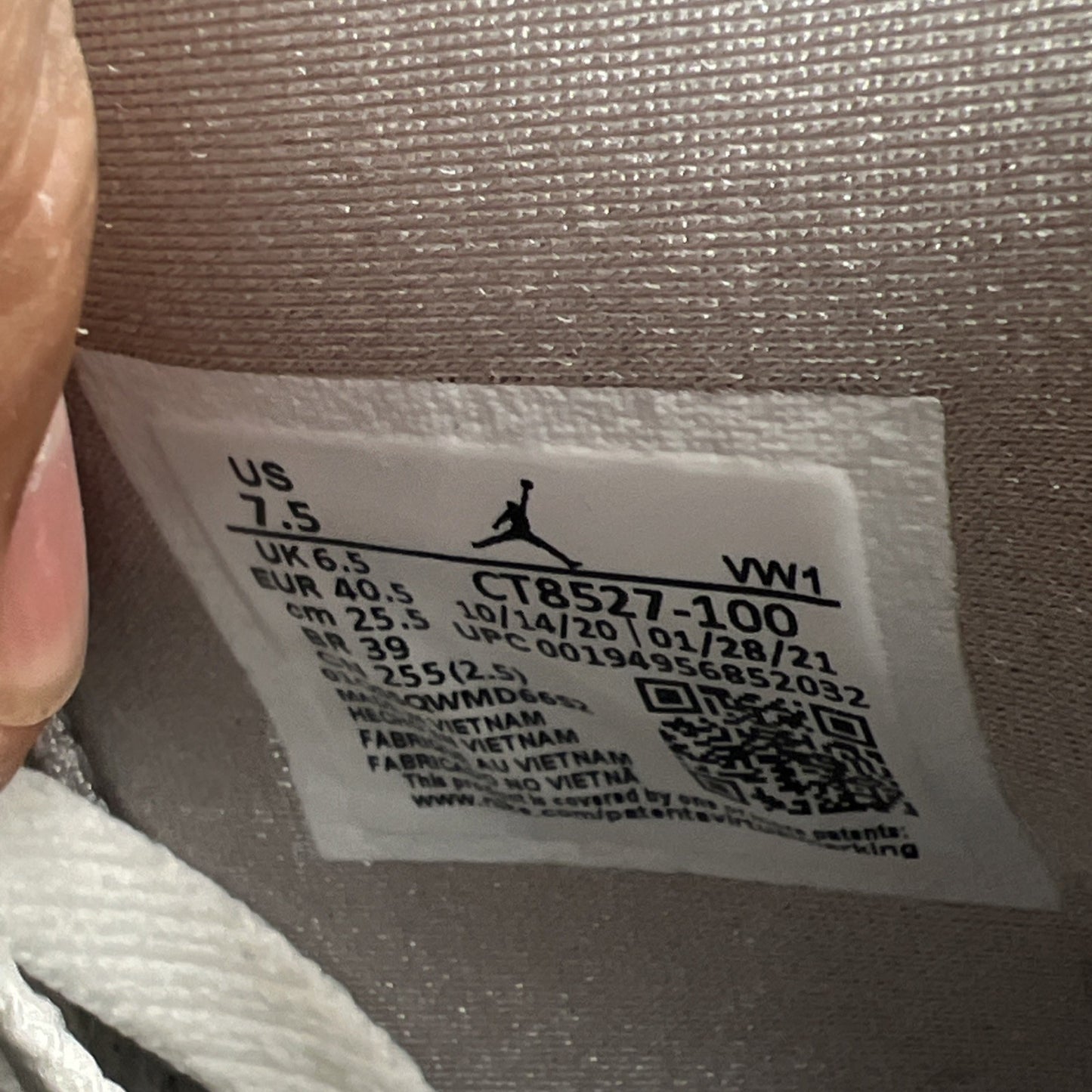Size 7.5 - Air Jordan 4 Retro Mid White Oreo (CT8527-100)