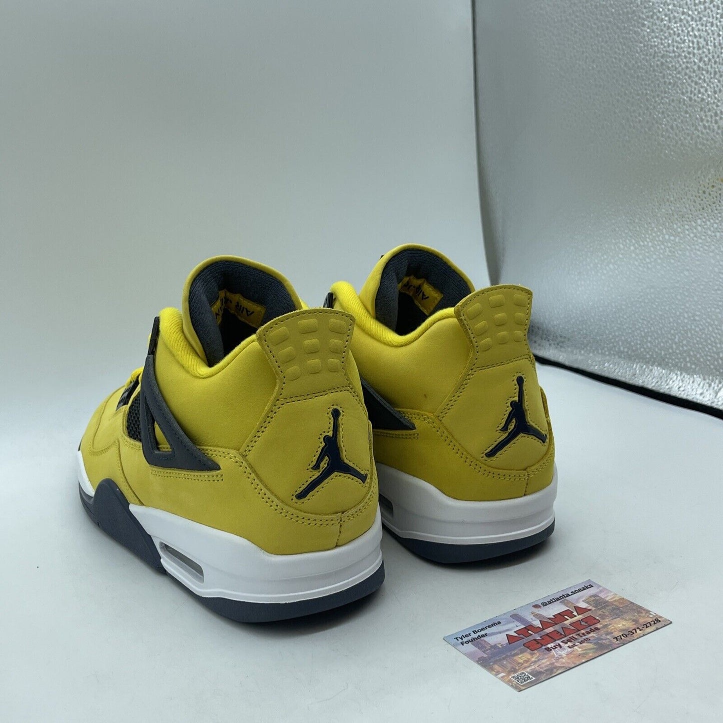 Size 10 - Jordan 4 Retro Mid Lightning White Yellow Suede Black (CT8527-700)