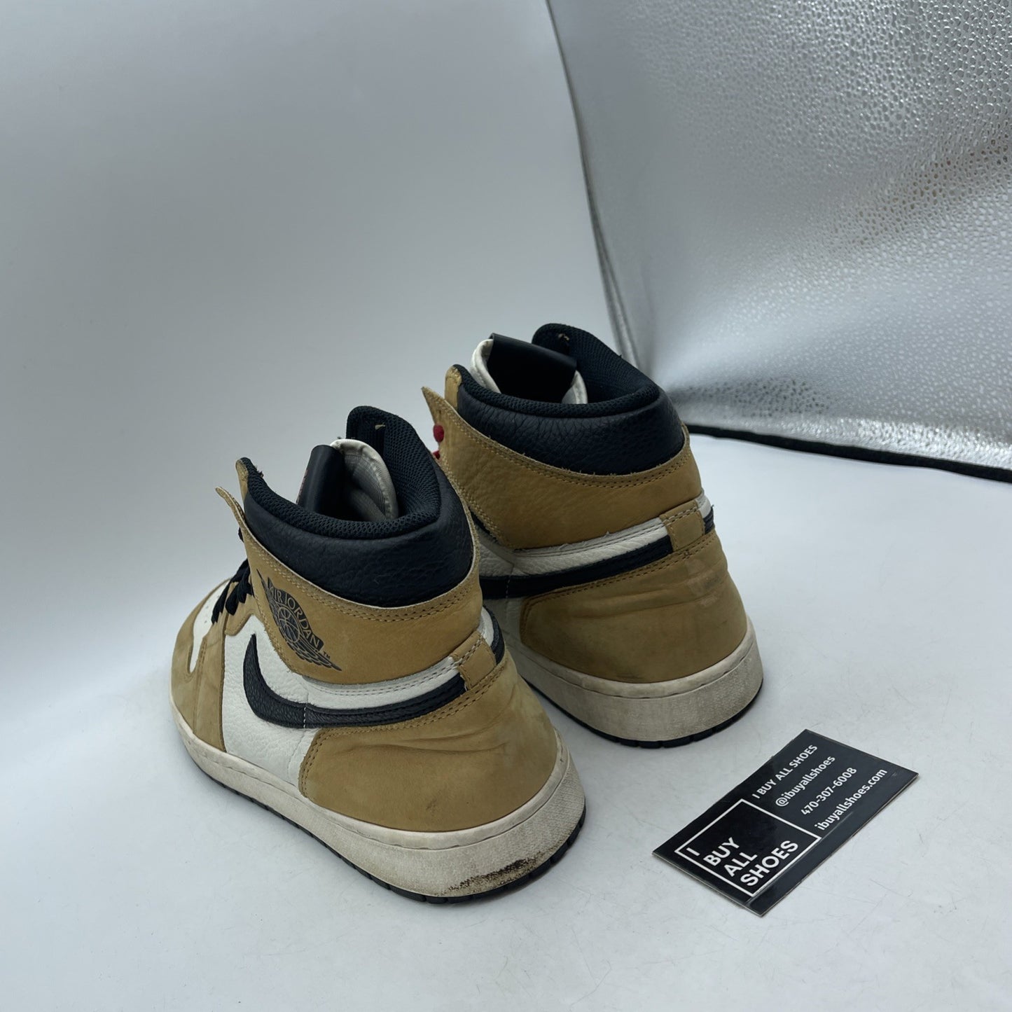 Size 13 - Air Jordan 1 Retro High OG Rookie of the Year 2018 (555088-700)