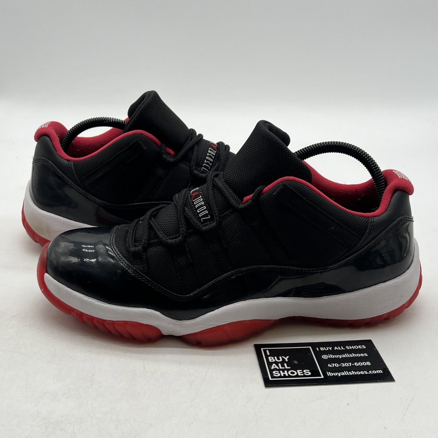 Size 10.5 - Air Jordan 11 Retro 2015 Low Bred (528895-012)