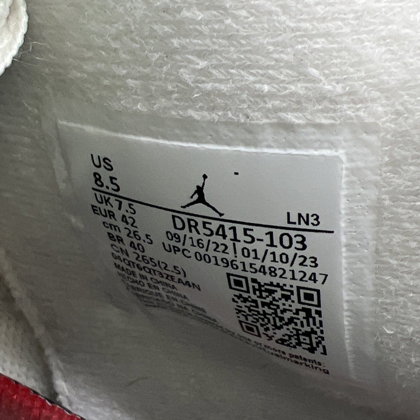 Size 8.5 - Air Jordan 4 Retro SP x Nike SB Mid Pine Green (DR5415-103)