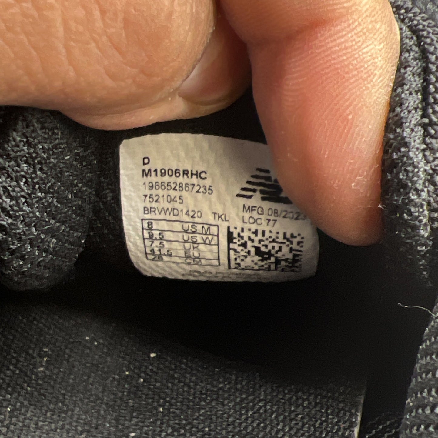 Size 8 - New Balance 1906R Black Pink Moon (M1906RHC)