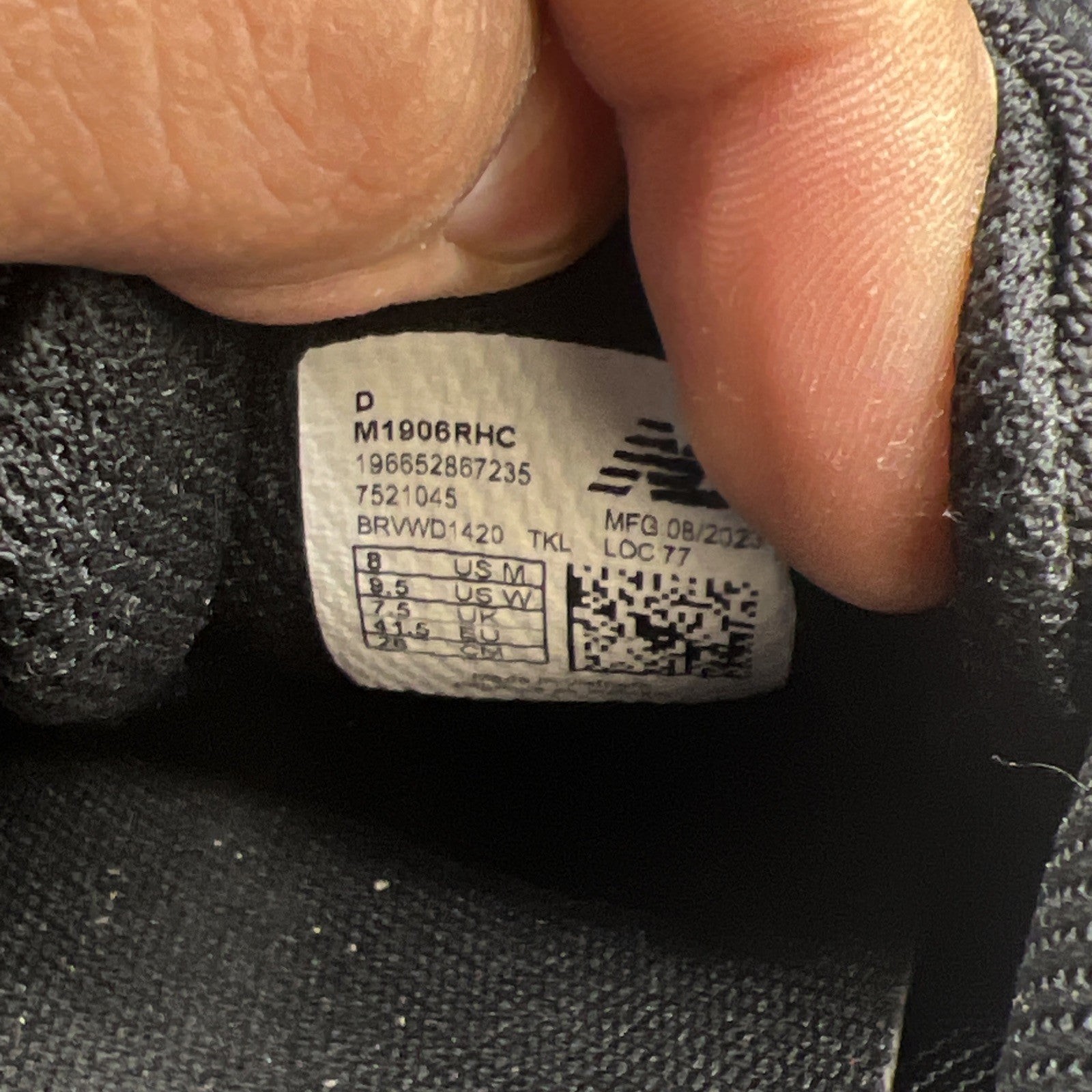 Size 8 - New Balance 1906R Black Pink Moon (M1906RHC)
