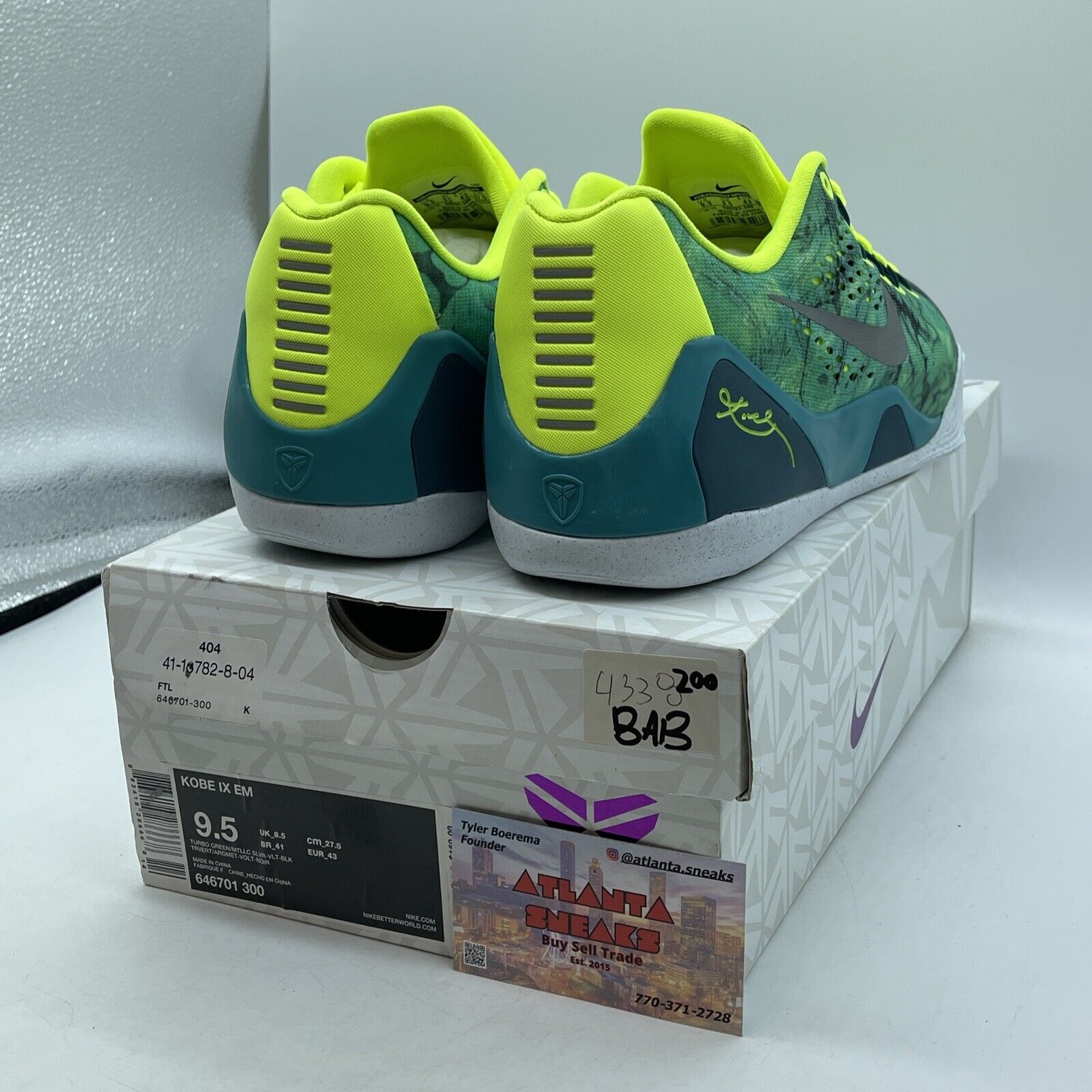 Size 9.5 - Nike Kobe 9 EM Easter Green Silver. Suede leather (646701-300)