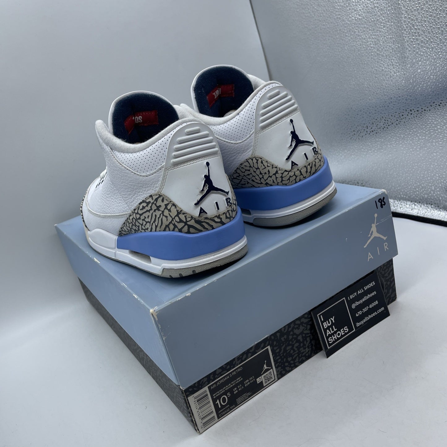 Size 10.5 - Air Jordan 3 Retro Mid UNC (CT8532-104)