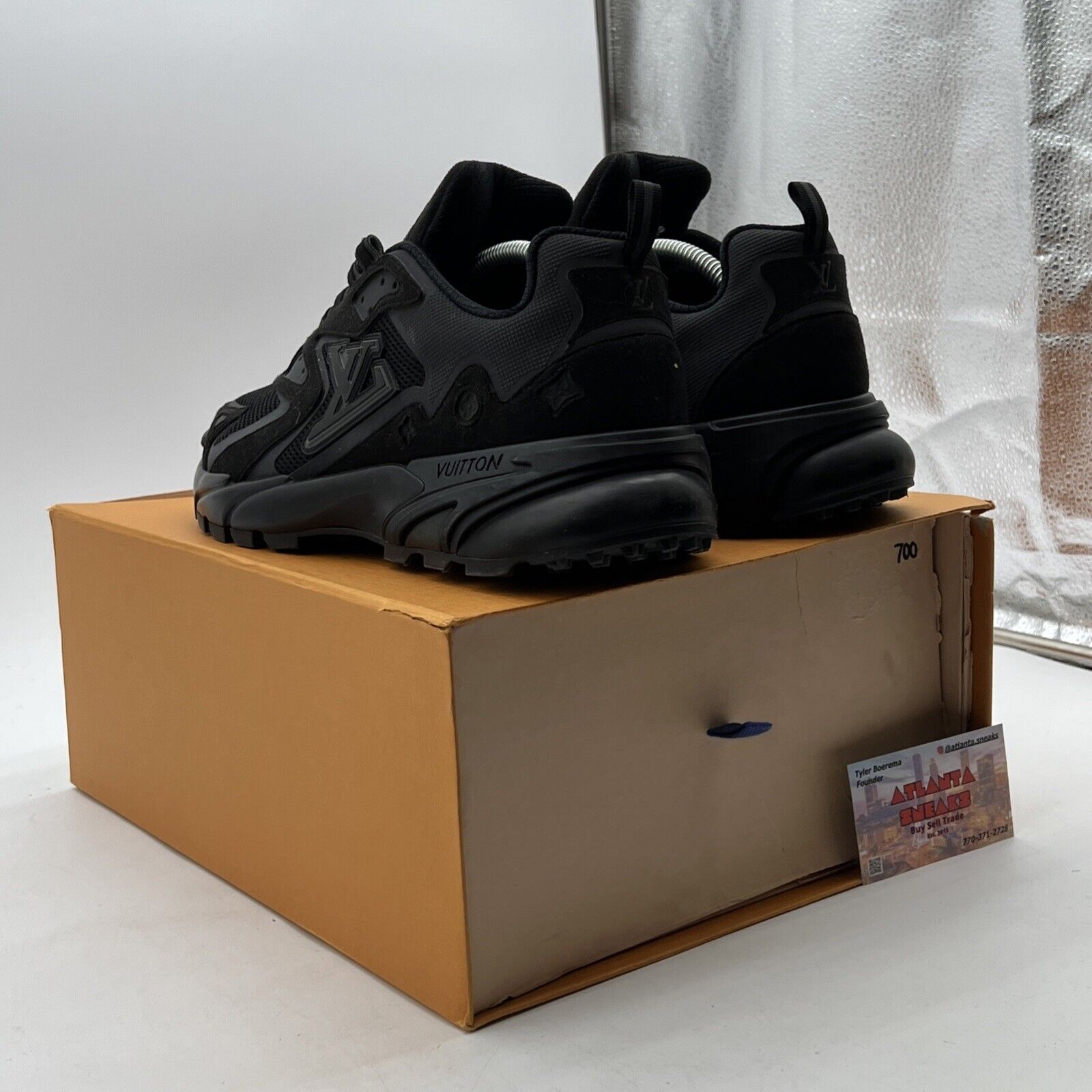 Size 10.5 - Louis Vuitton Runner Tatic Black Grey (1A9UNT) Worn