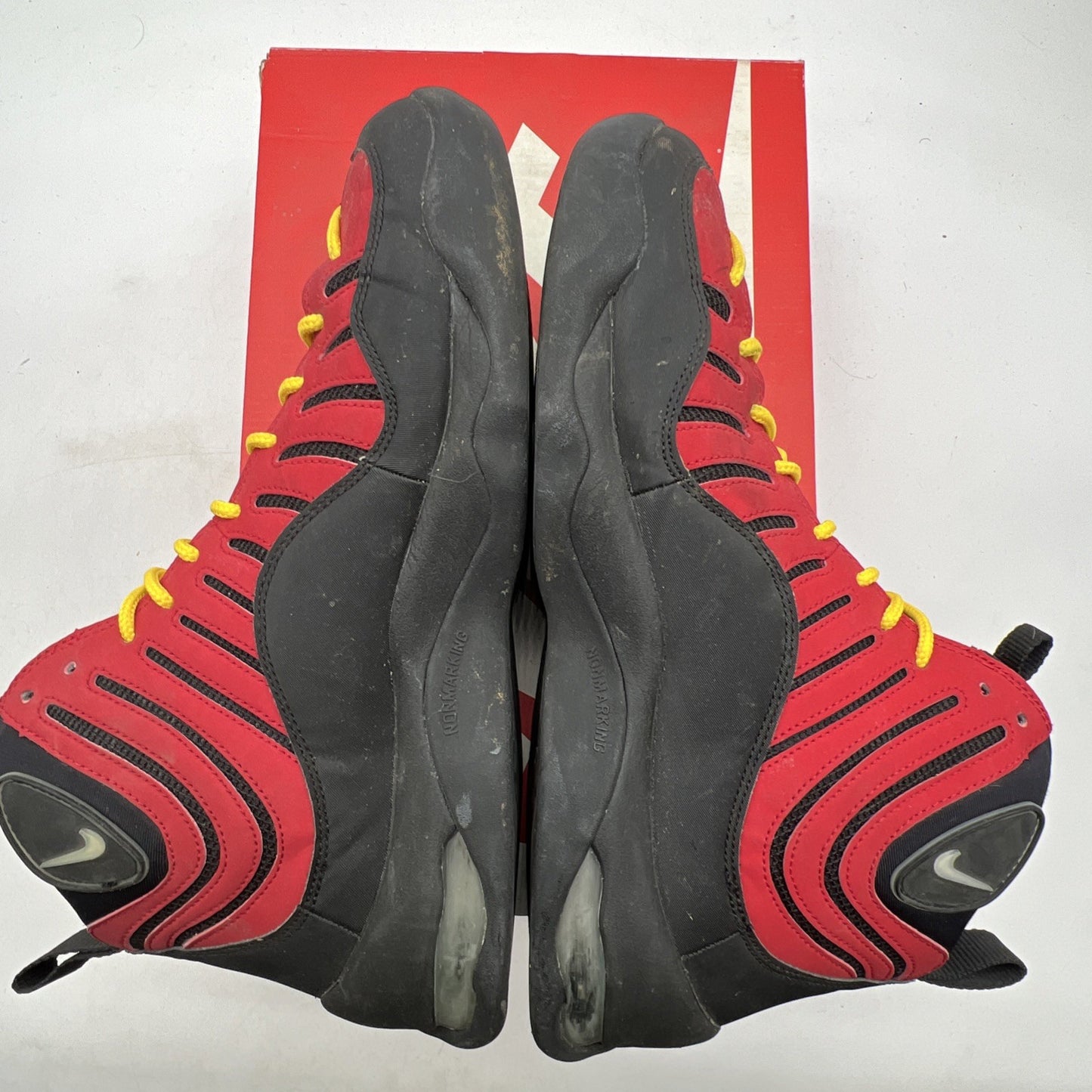 Size 10.5 - Nike Air Bakin 2013 Black Red (316383-001)